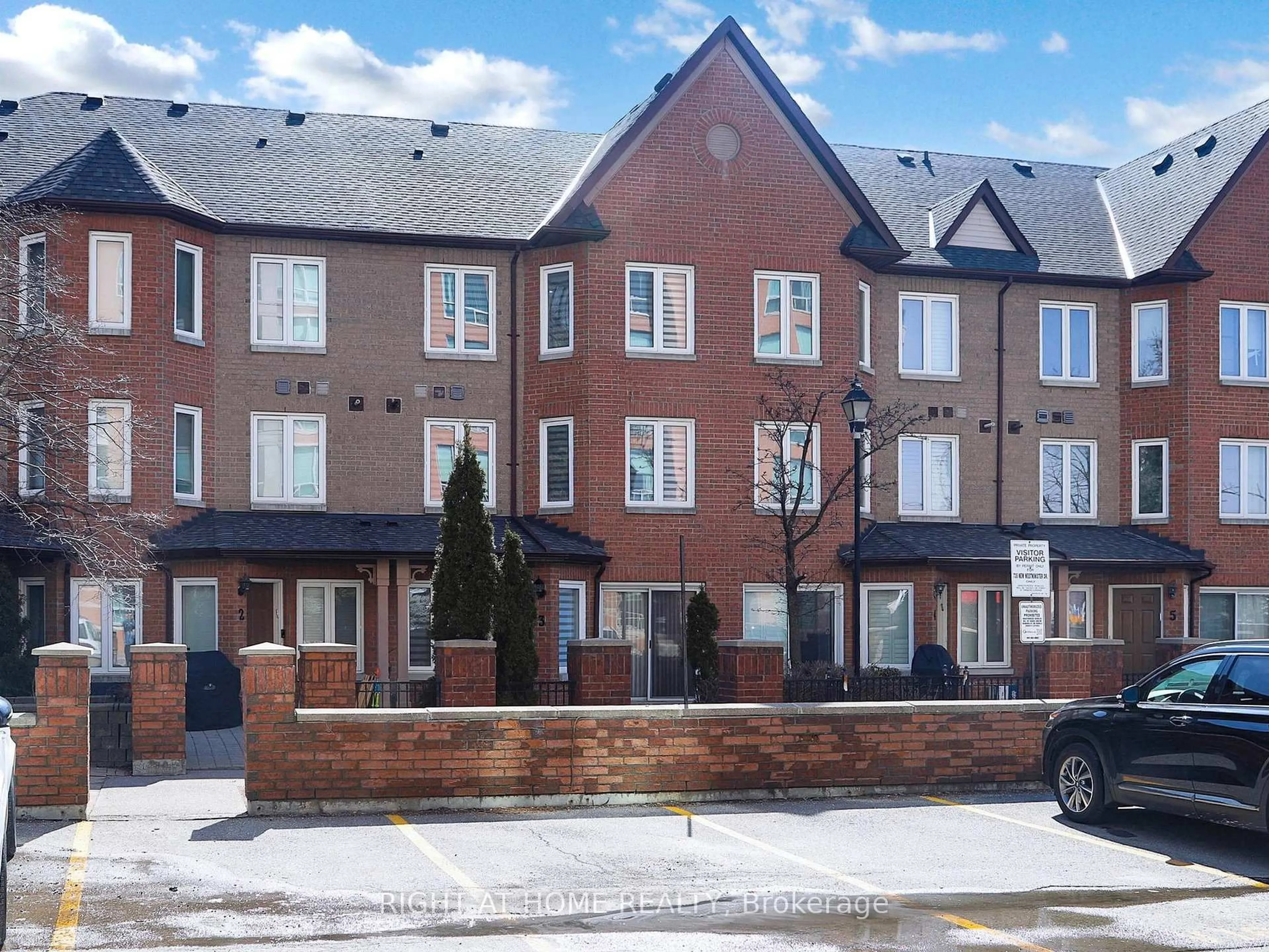 Unknown for 735 New Westminster Dr #3, Vaughan Ontario L4J 7Y9