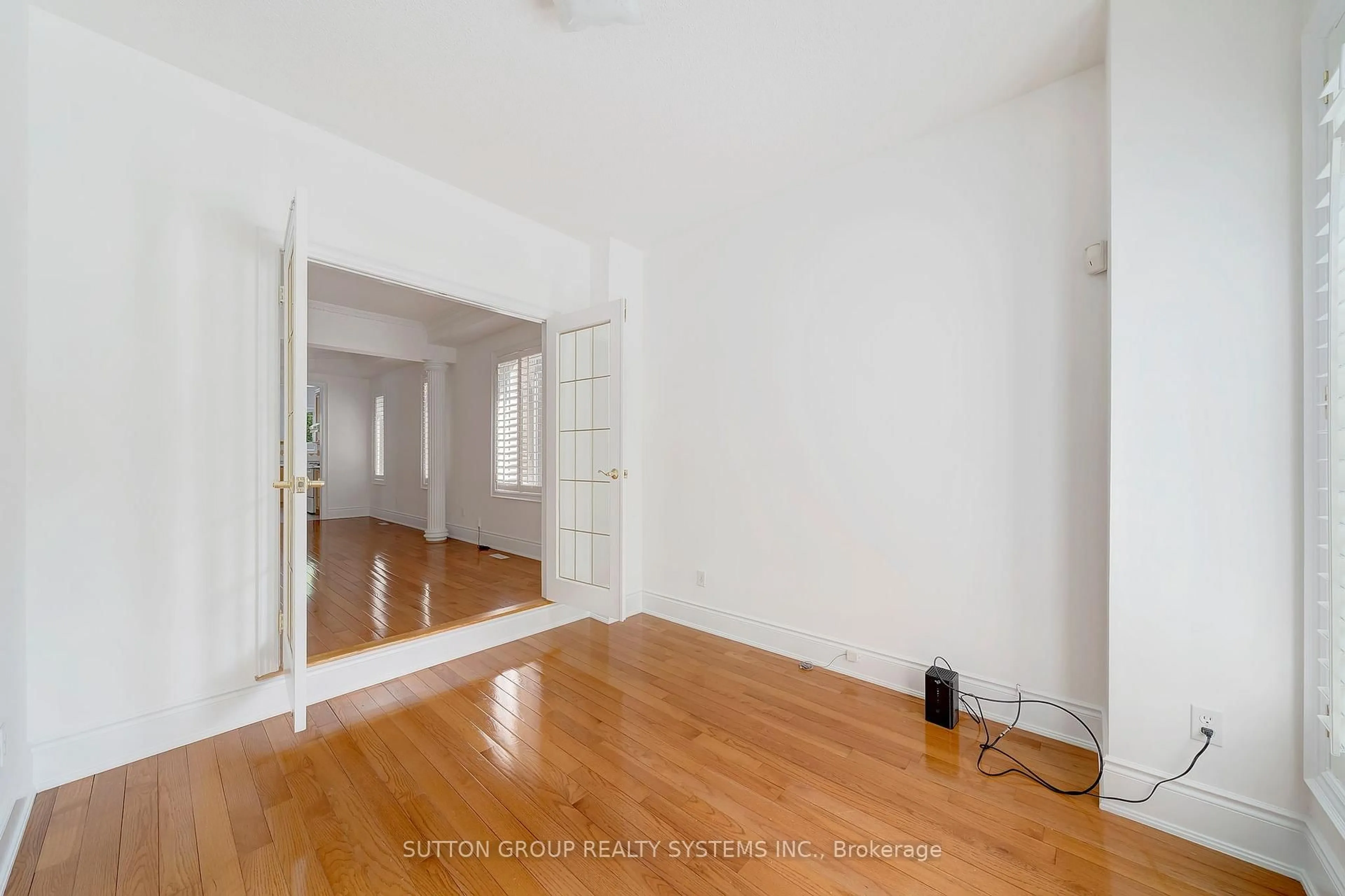 Unknown for 12 St Urbain Dr, Vaughan Ontario L4H 2X4