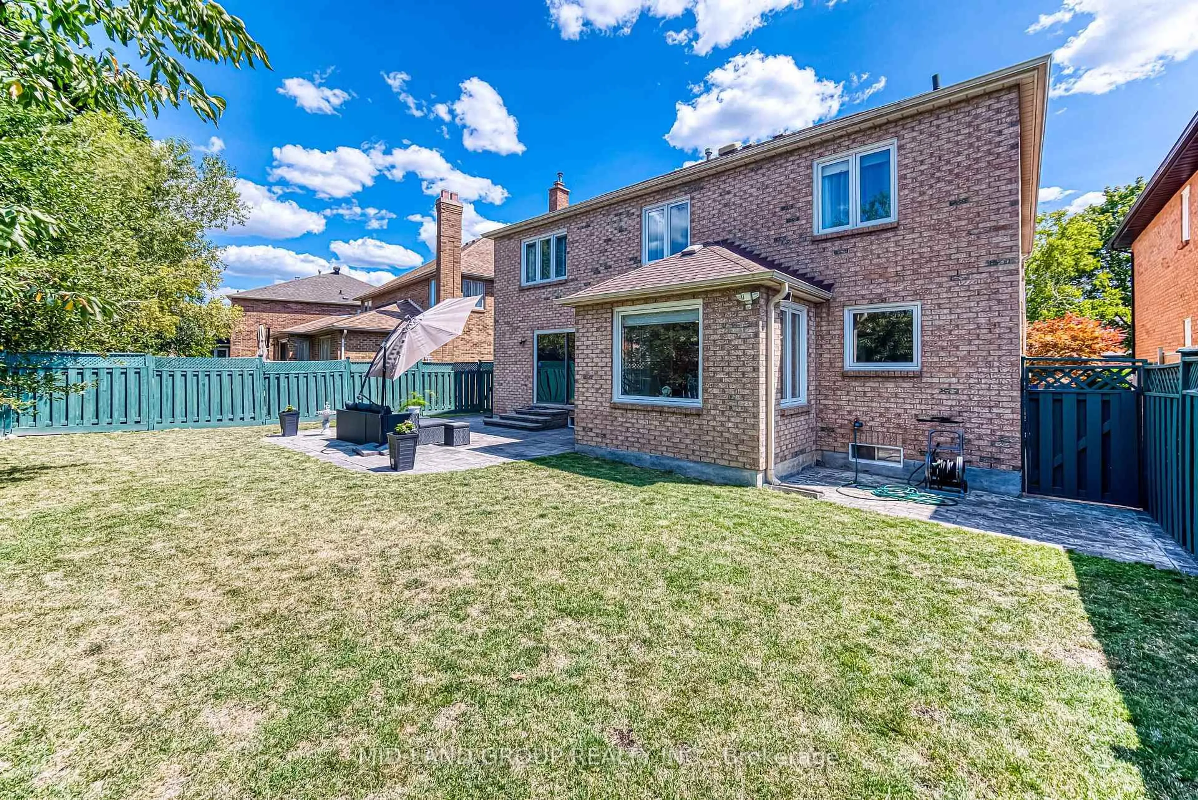 Patio, street for 74 Blackmore Ave, Richmond Hill Ontario L4B 2A1