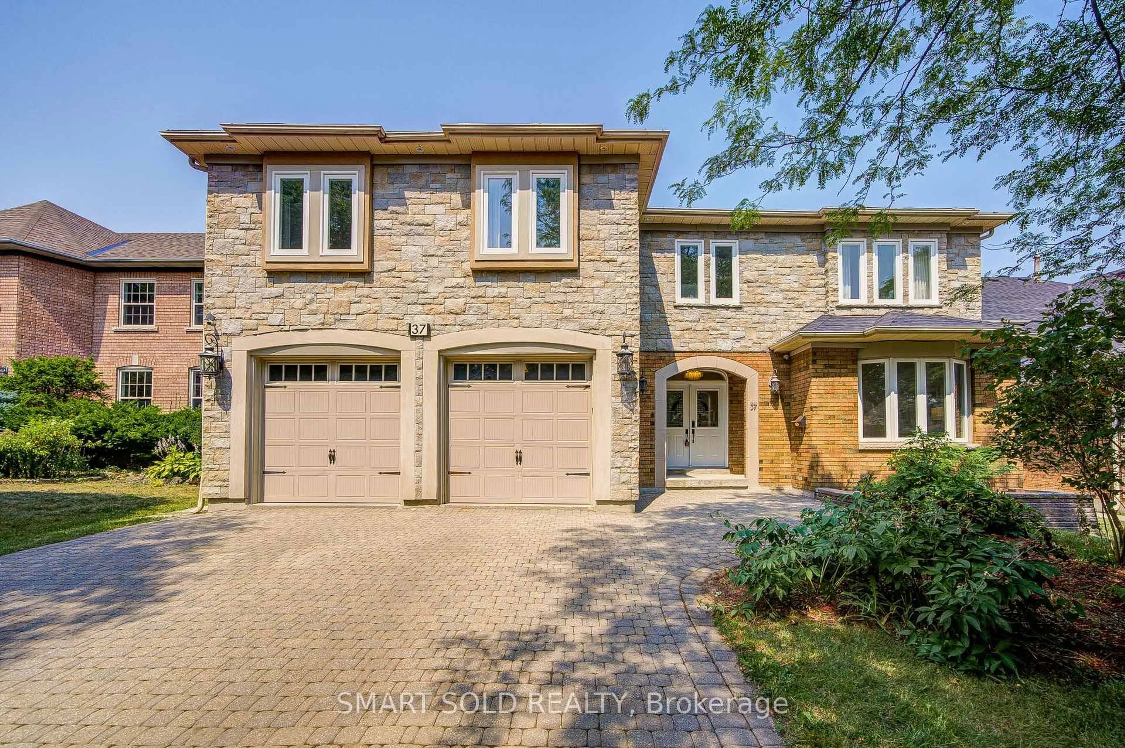 Home with brick exterior material, street for 37 Montclair Rd, Richmond Hill Ontario L4B 2T9