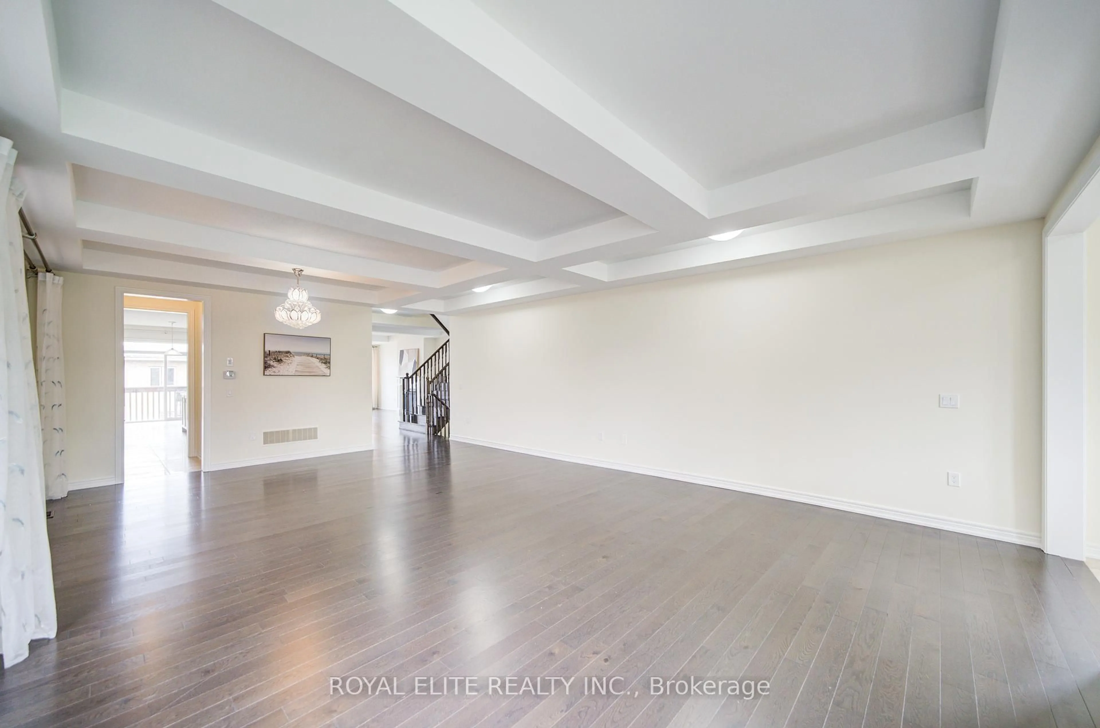 A pic of a room for 7 Goldeneye Dr, East Gwillimbury Ontario L9N 0S6