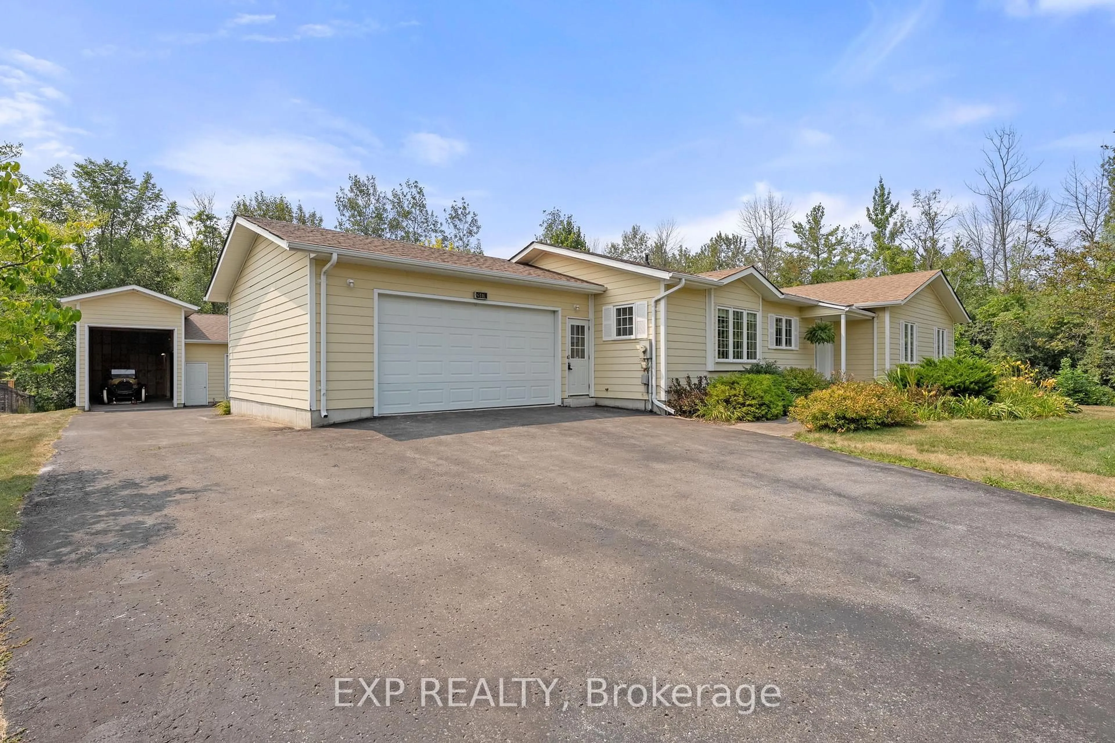 A pic from outside/outdoor area/front of a property/back of a property/a pic from drone, unknown for 26674 Park Rd, Georgina Ontario L0E 1R0