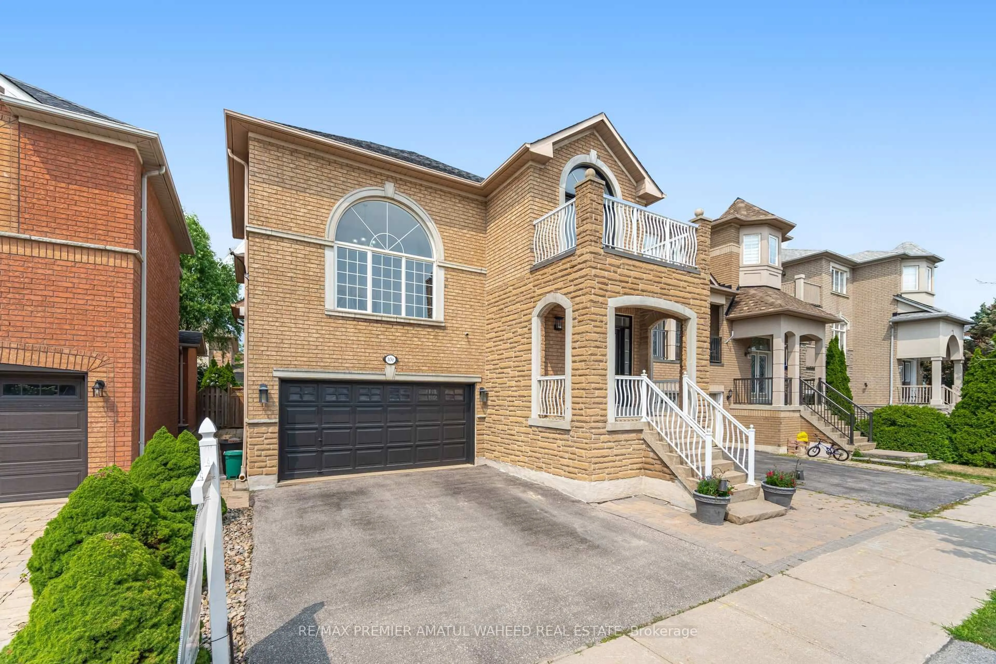 Home with brick exterior material, street for 106 Tierra Ave, Vaughan Ontario L6A 2Z4
