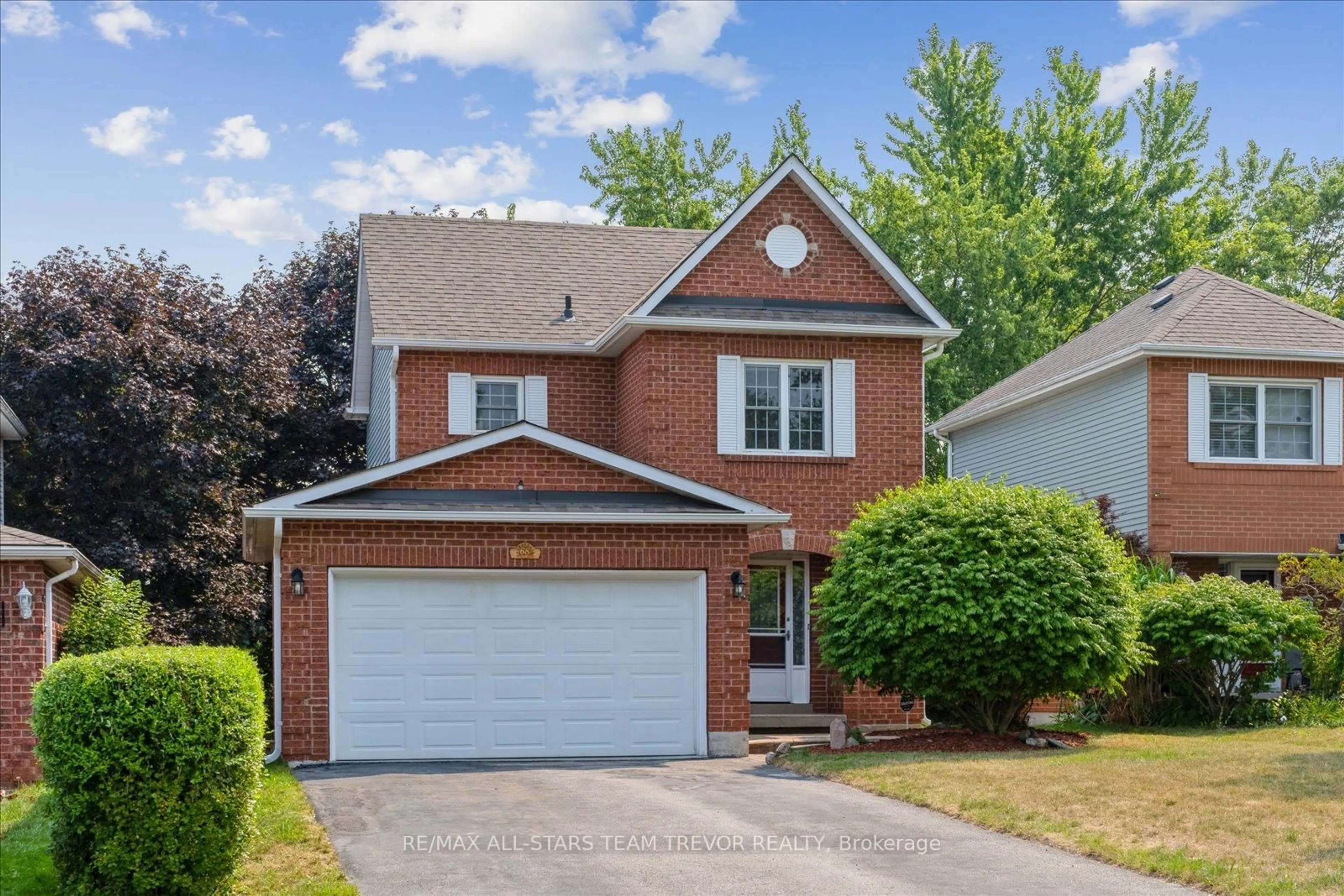 Home with brick exterior material, street for 68 Kyle Cres, Georgina Ontario L4P 3P6