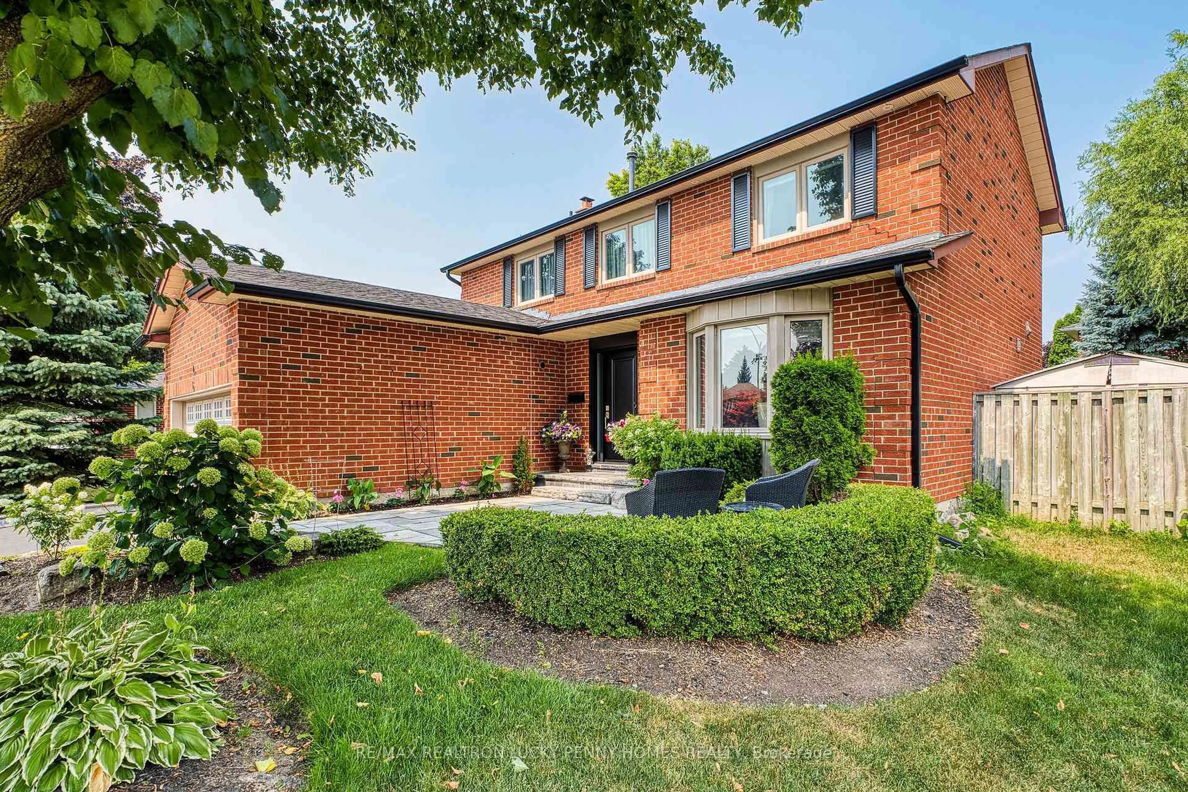 Home with brick exterior material, street for 6 Larkin Ave, Markham Ontario L3P 4R2