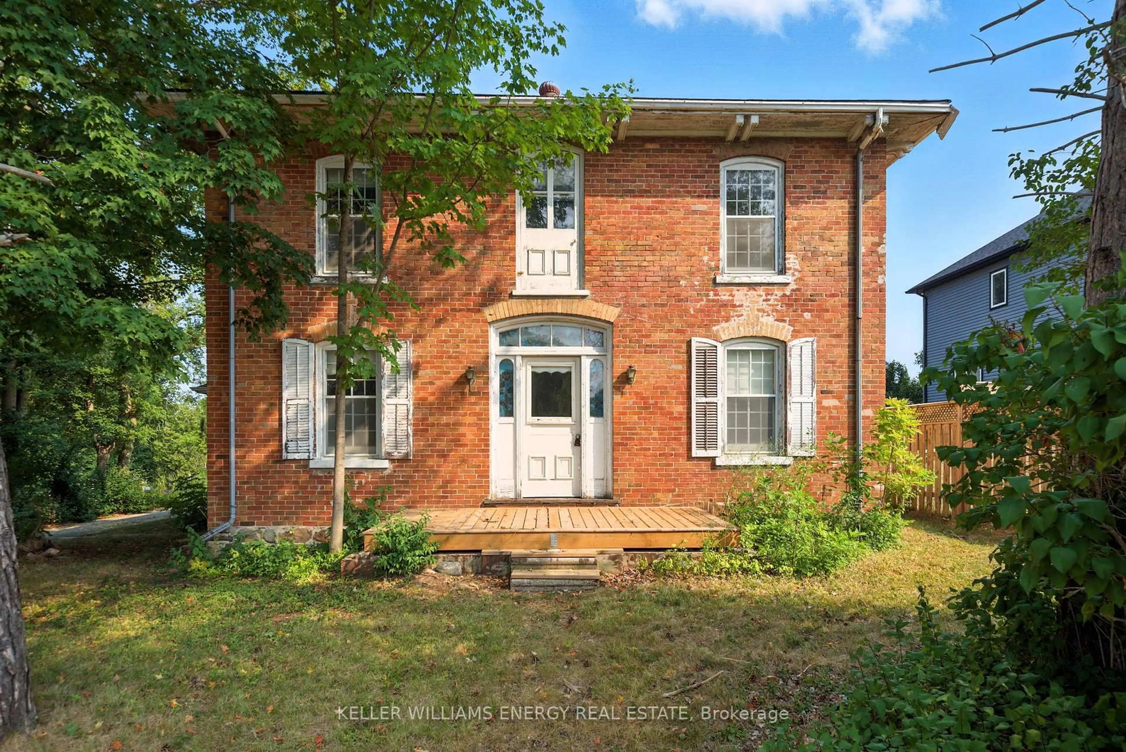 Home with brick exterior material, building for 10348 Ravenshoe Rd, Uxbridge Ontario L9P 1R2