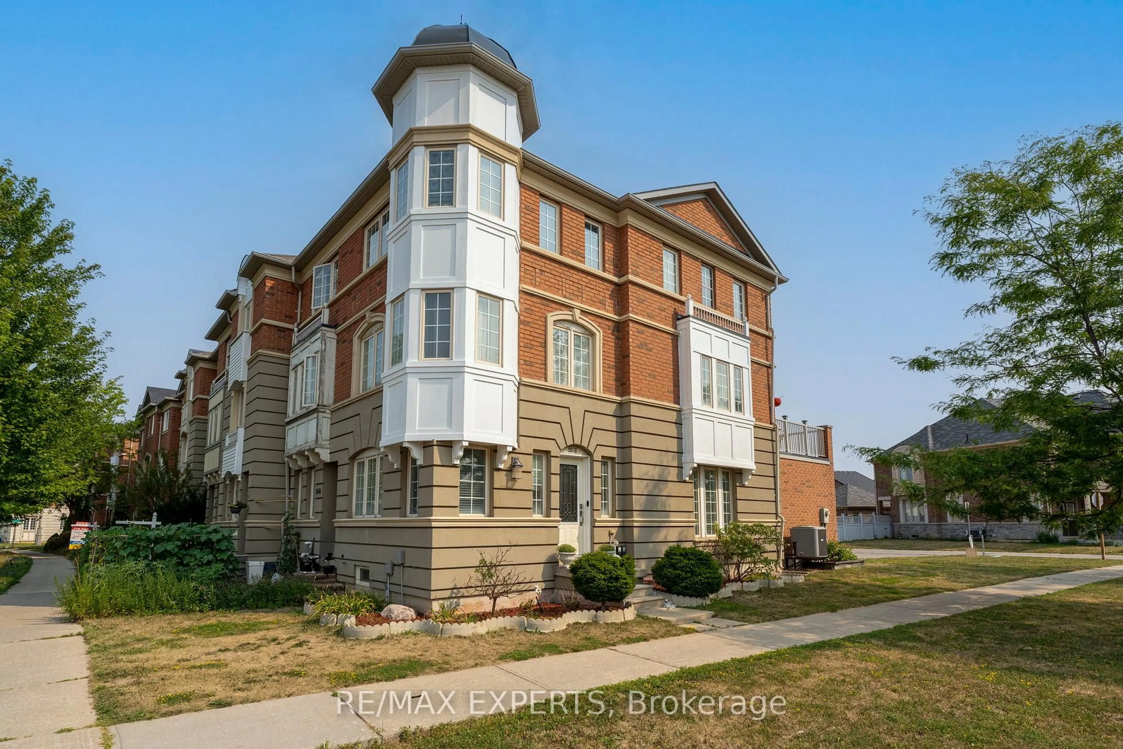 Home with brick exterior material, unknown for 2638 Bur Oak Ave, Markham Ontario L6B 1J3