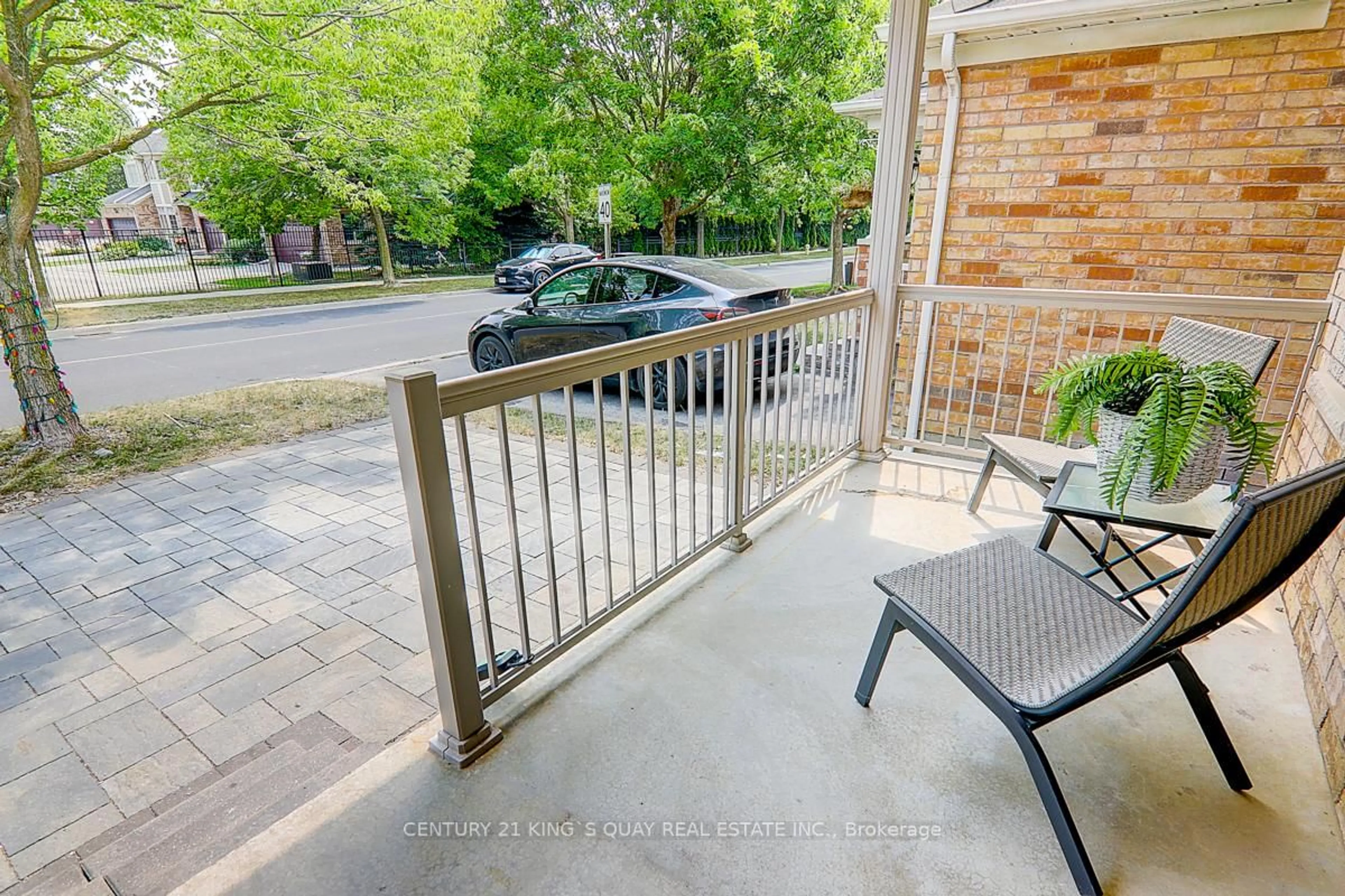 Patio, street for 168 Swan Park Rd, Markham Ontario L6E 1S4