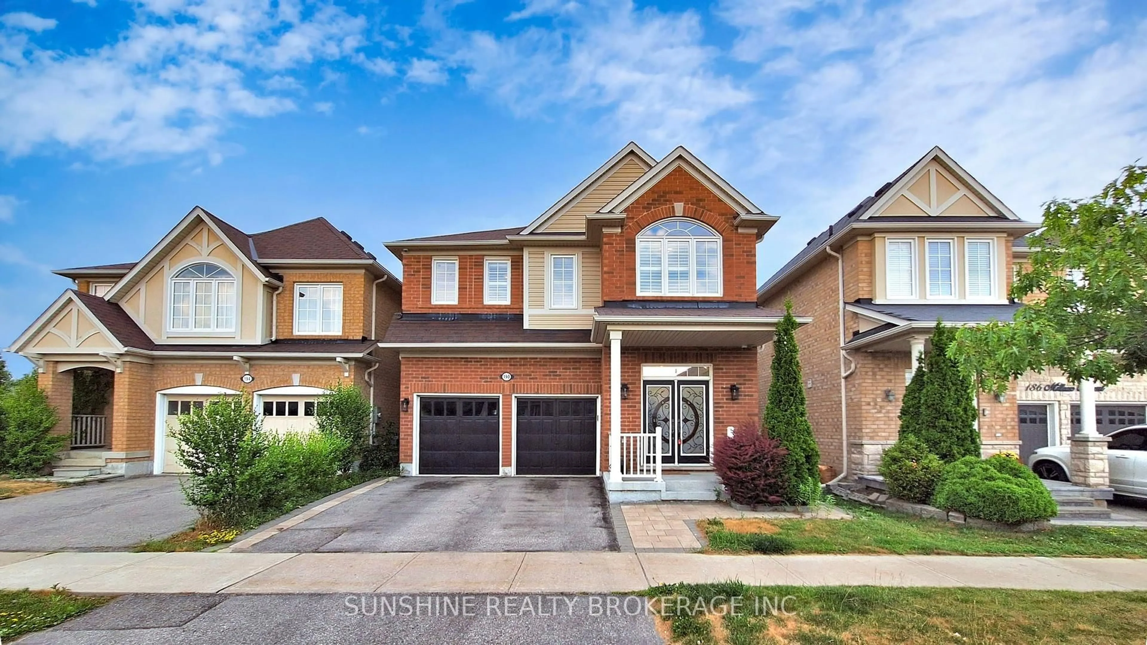 Home with brick exterior material, street for 190 Miltrose Cres, Whitchurch-Stouffville Ontario L4A 0R3