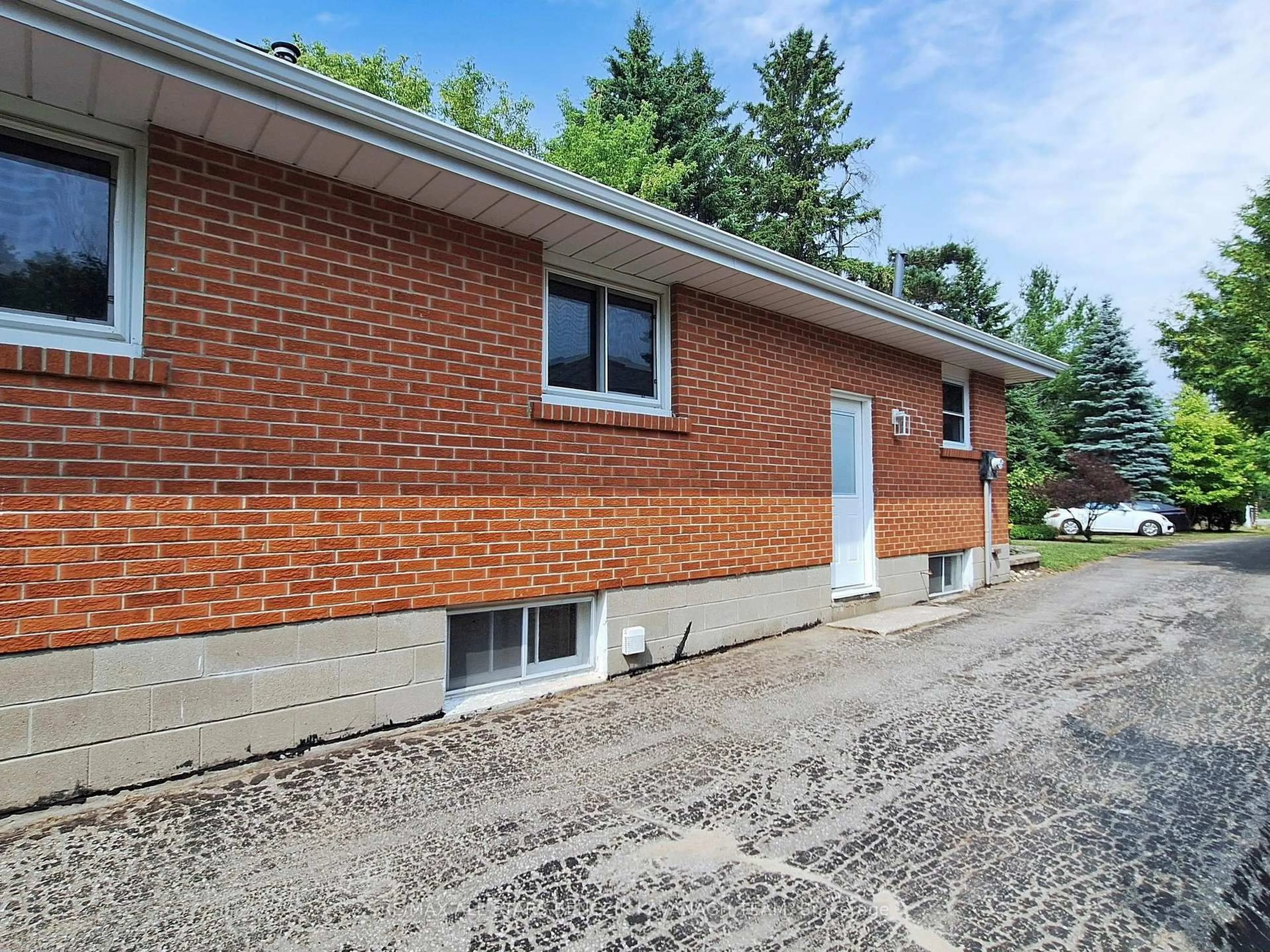 Home with brick exterior material, building for 16638 Highway 48, Whitchurch-Stouffville Ontario L4A 7X4