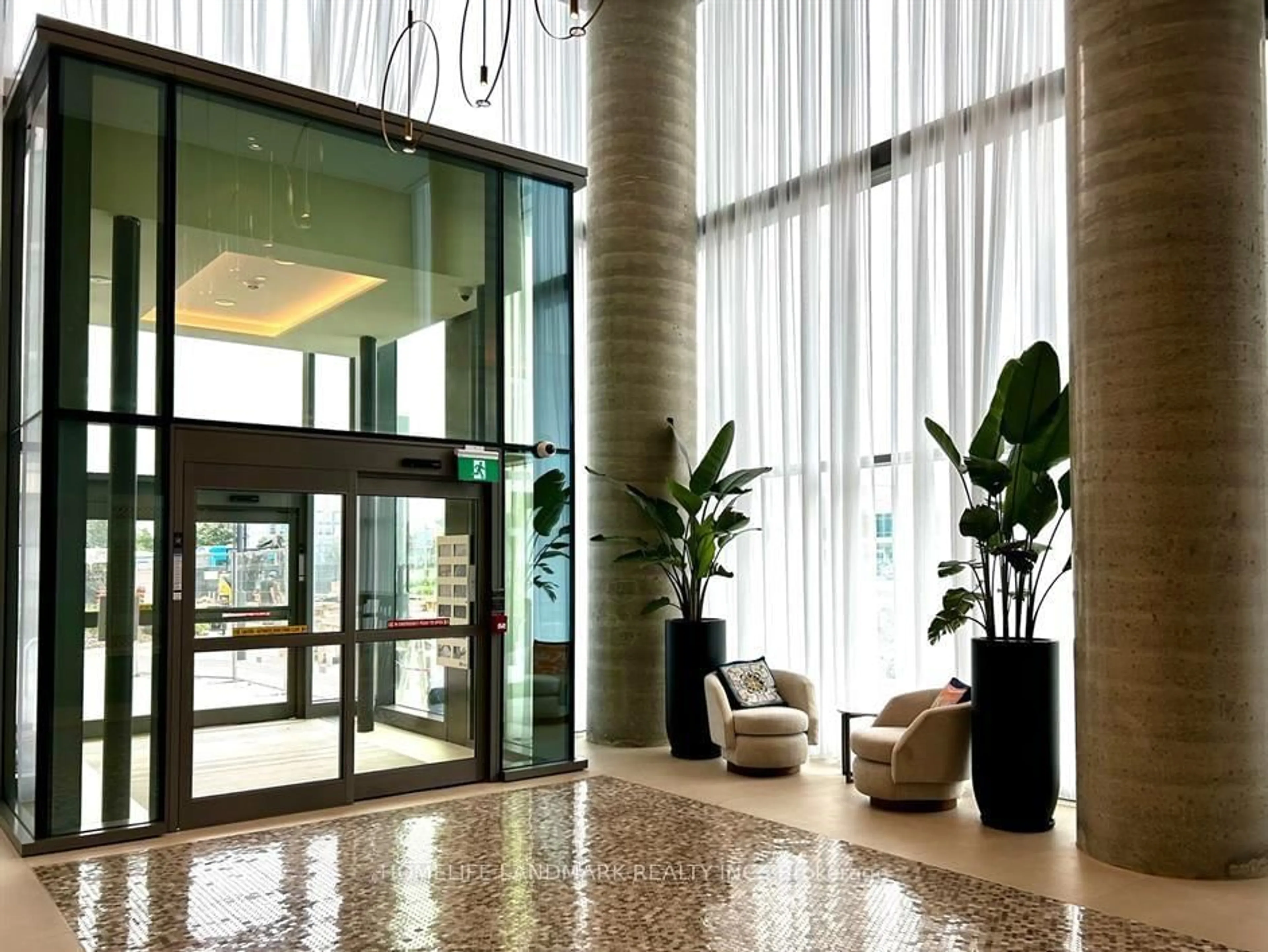 Indoor foyer for 7890 Jane St #4509, Vaughan Ontario L4K 0K9