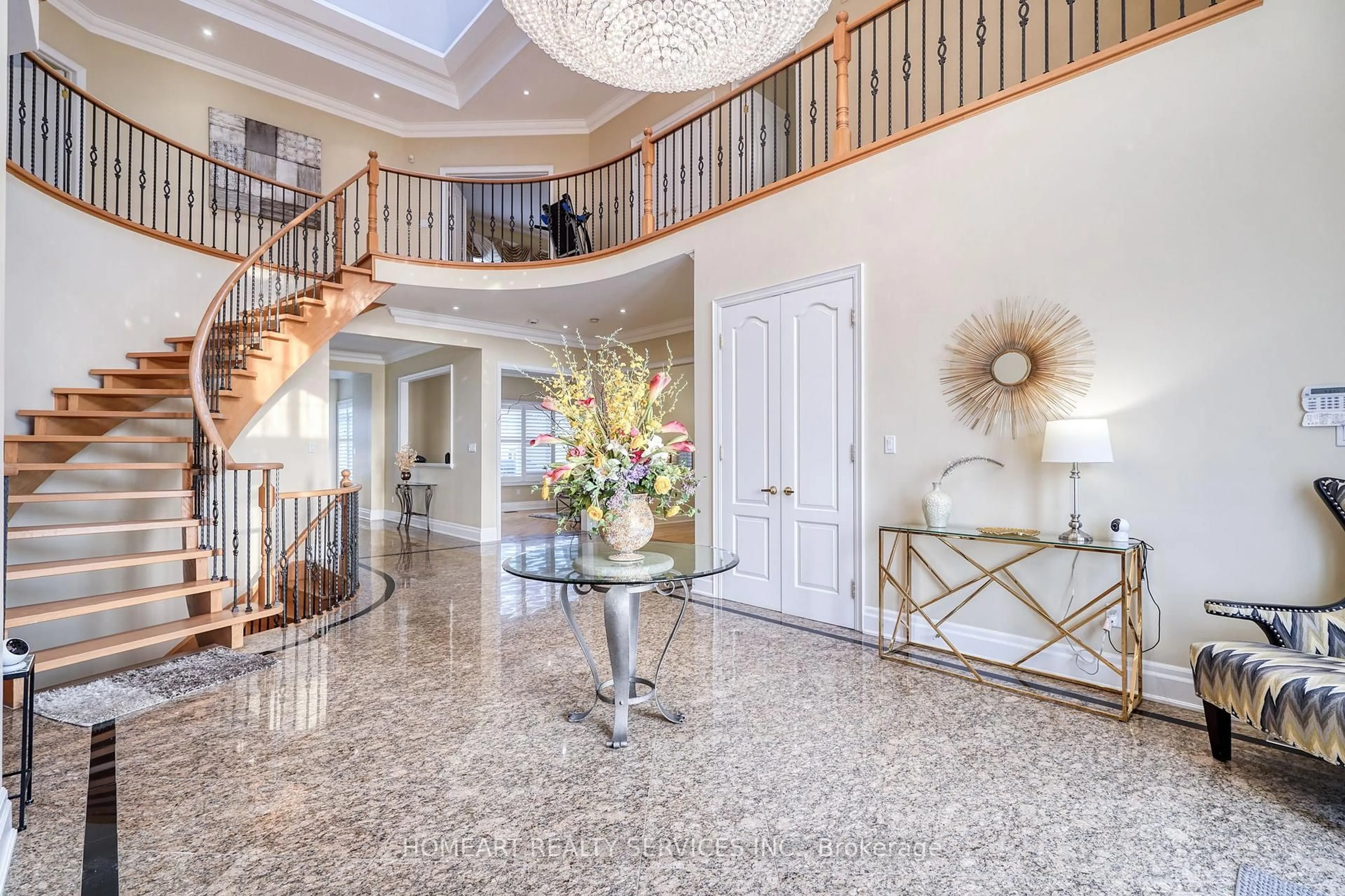 Indoor foyer for 119 Boake Tr, Richmond Hill Ontario L4B 4B7
