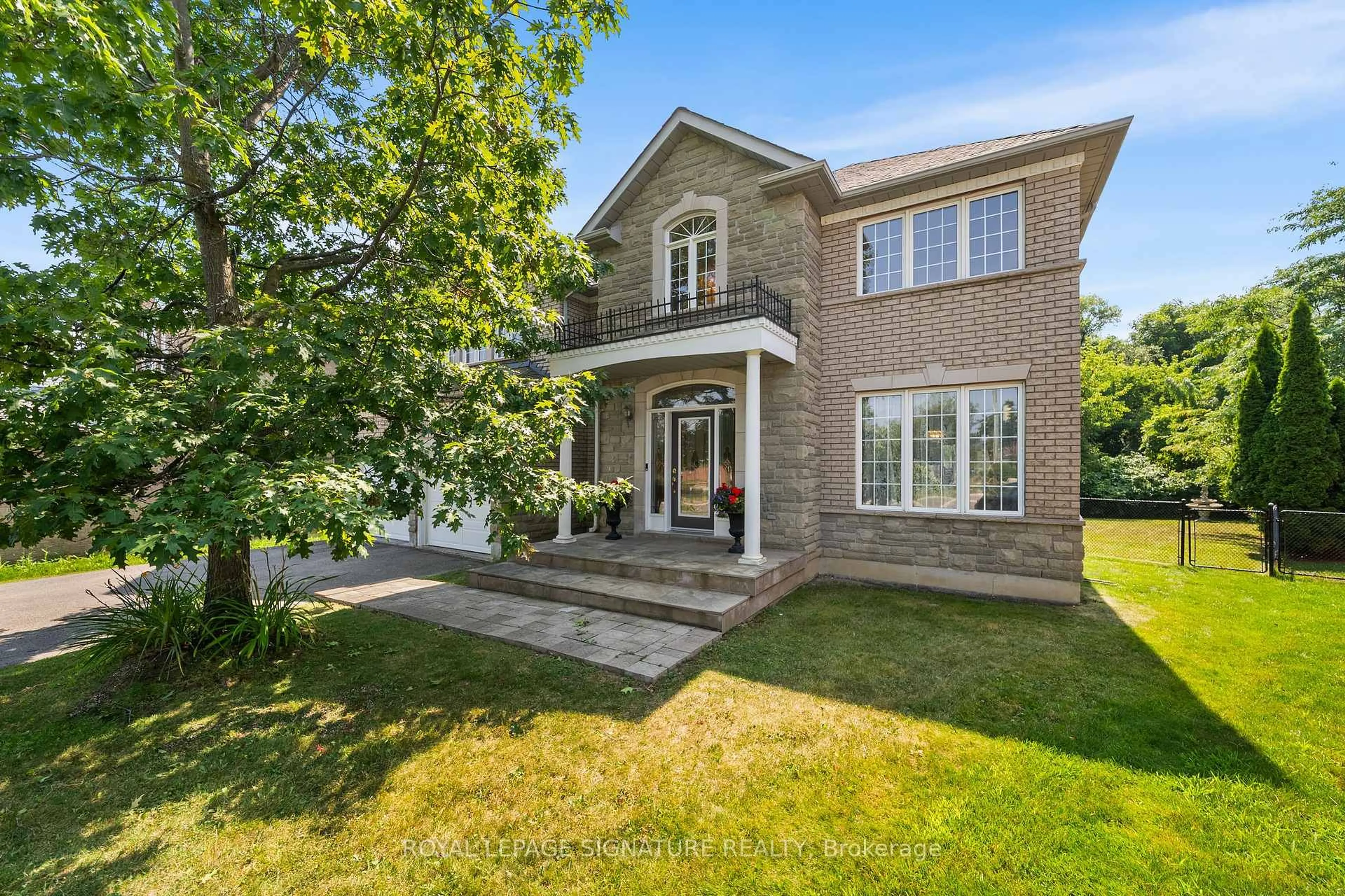 Home with brick exterior material, street for 3 Linda Margaret Cres, Richmond Hill Ontario L4S 2B6