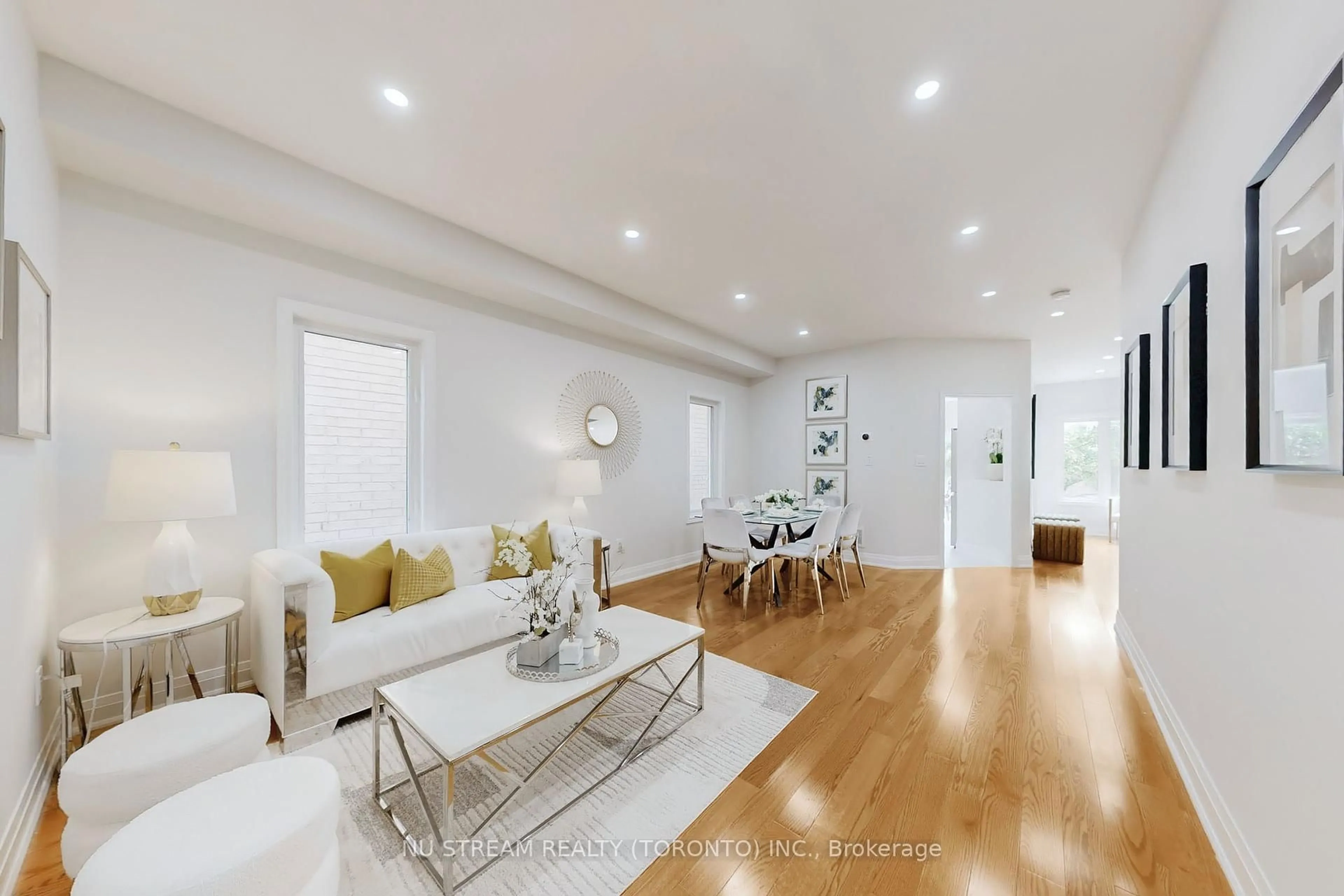 Living room with furniture, unknown for 20 Pamgrey Rd, Markham Ontario L6E 0B2