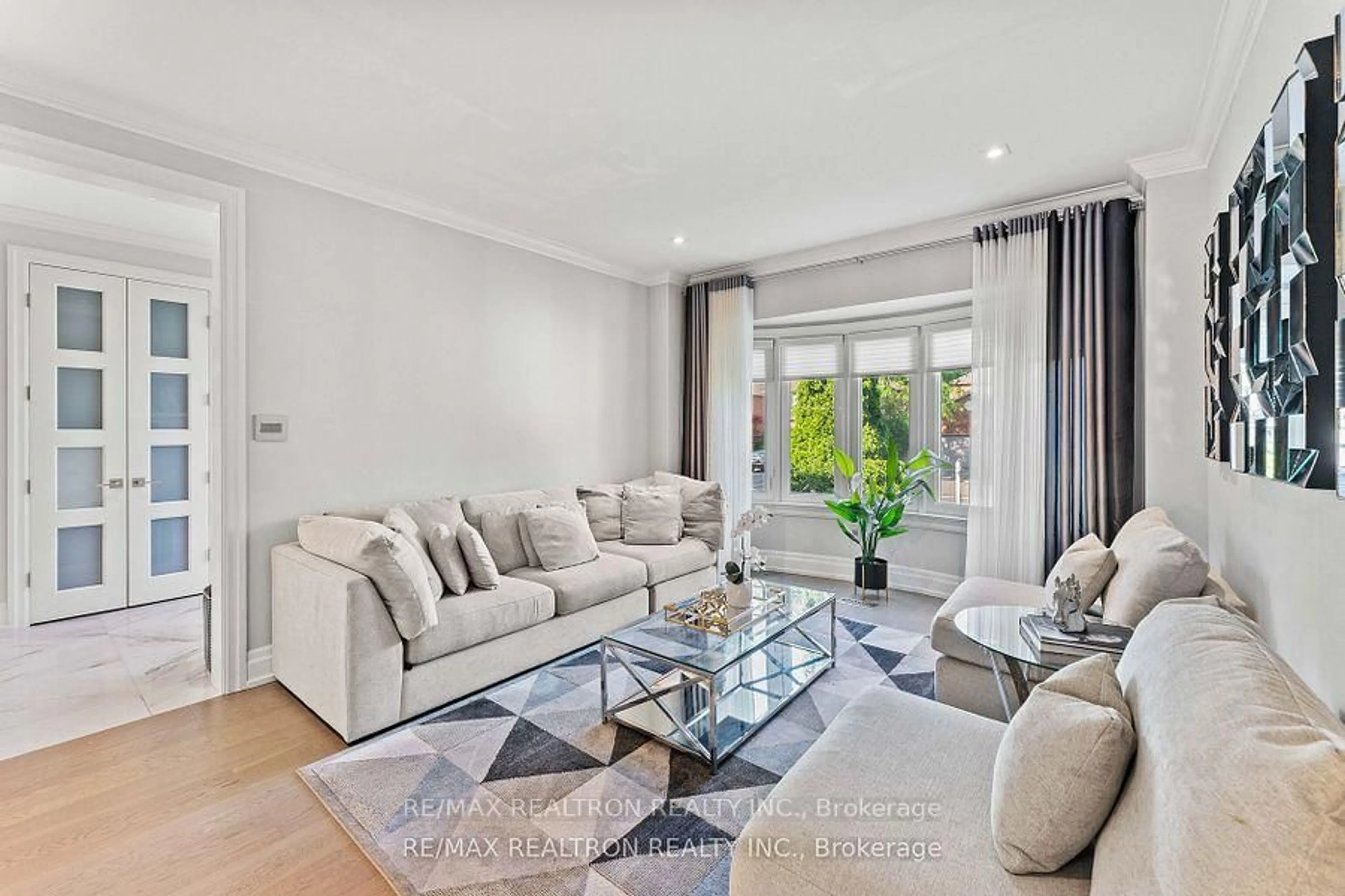 Living room with furniture, unknown for 90 Savoy Cres, Vaughan Ontario L4J 7W3
