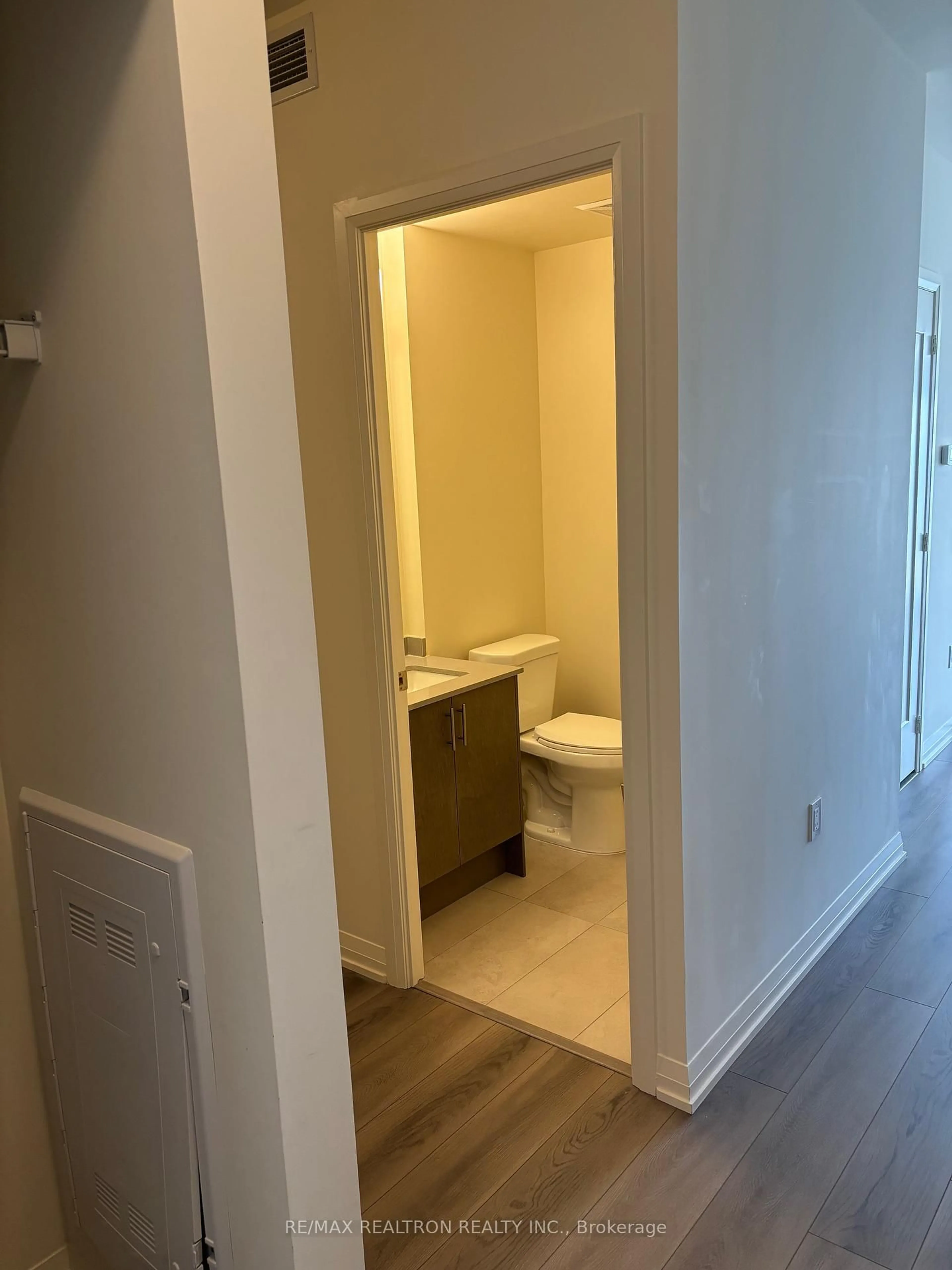 A pic of a room for 9000 Jane St #1920, Vaughan Ontario L4K 0M6