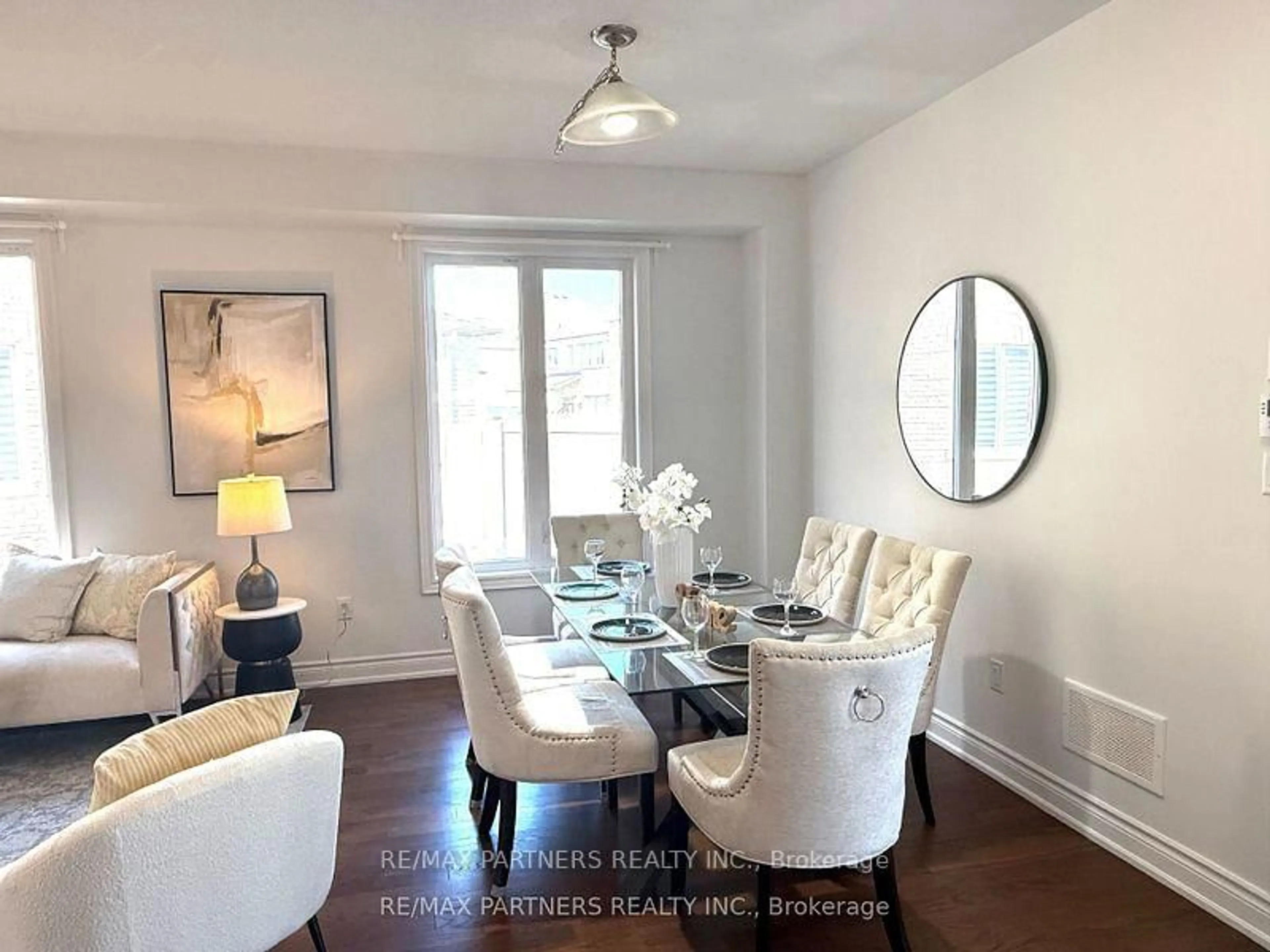Dining room, wood/laminate floor for 78 Telsa Cres, East Gwillimbury Ontario L9N 0T3