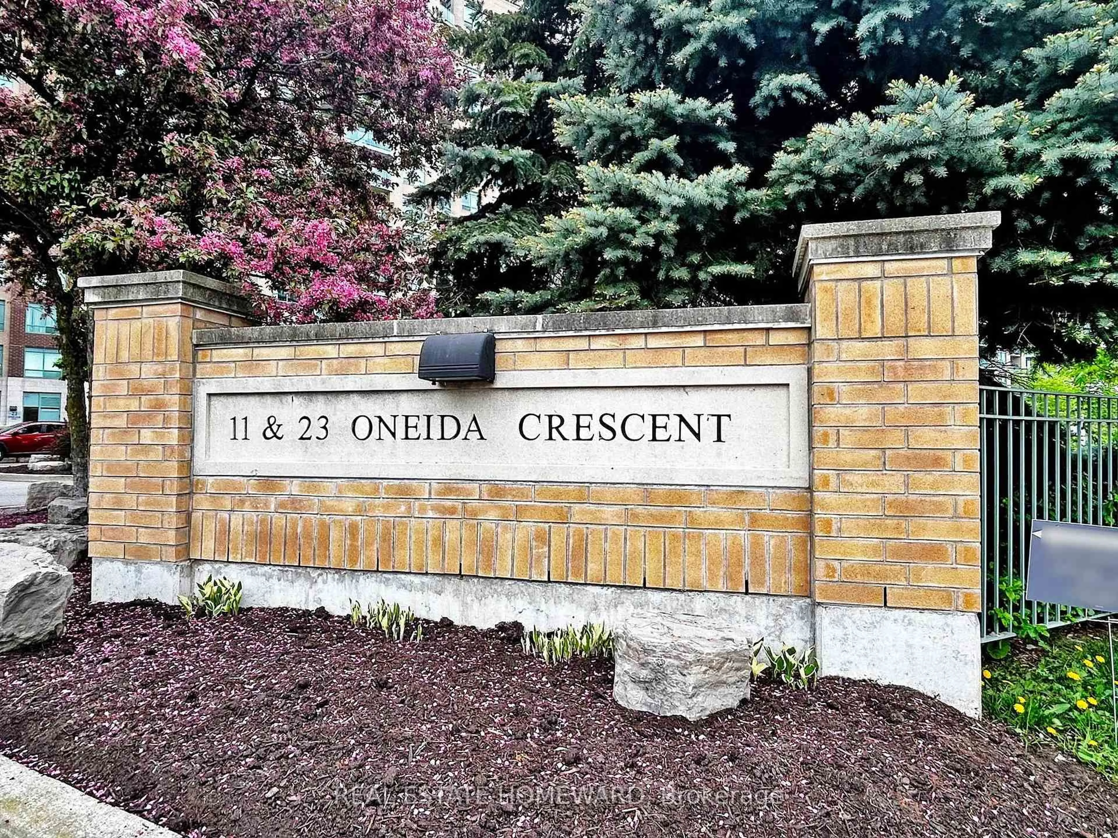 Unknown for 23 Oneida Cres #610, Richmond Hill Ontario L4B 0A2