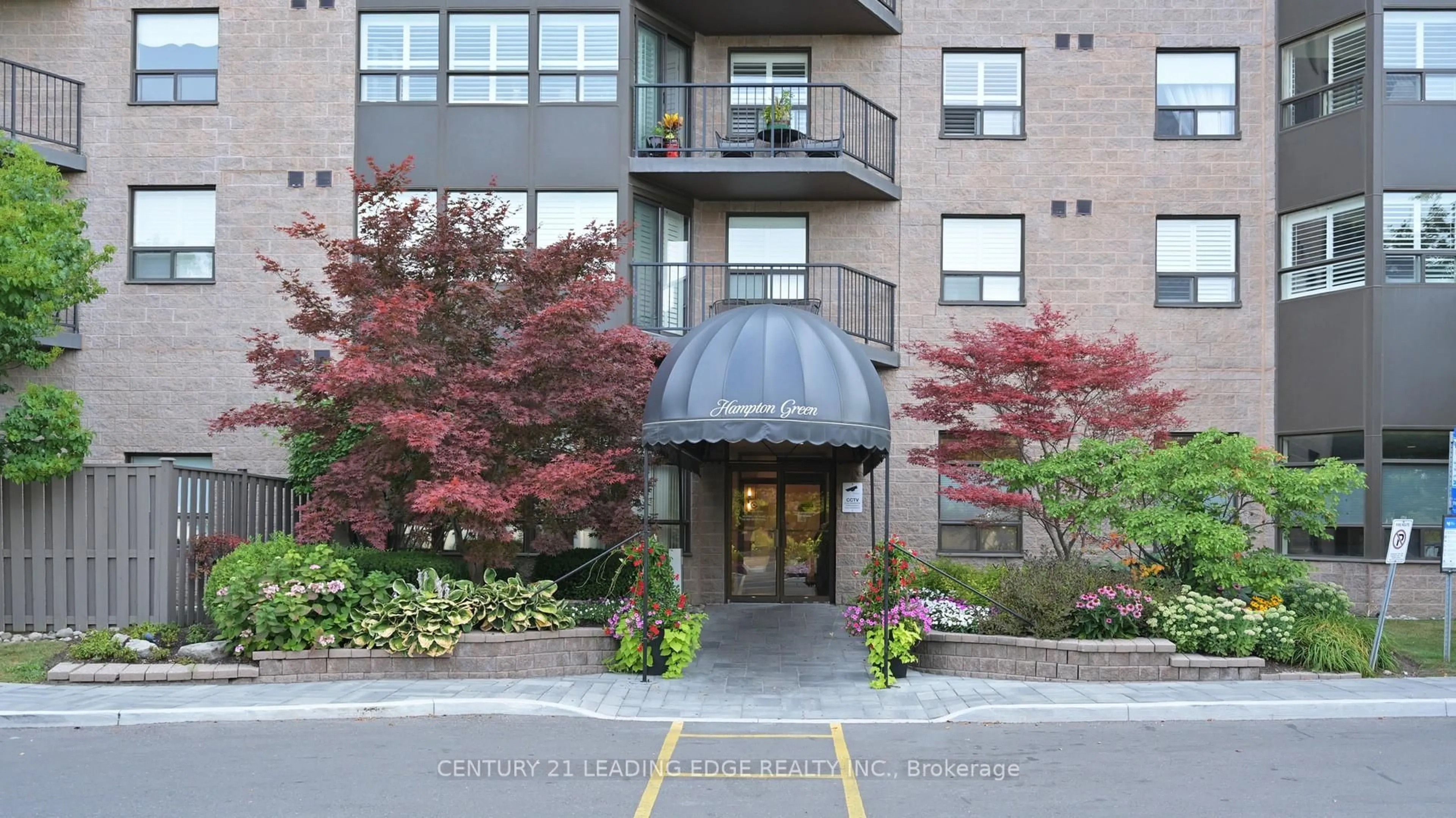 Indoor foyer for 2 Raymerville Dr #817, Markham Ontario L3P 7N7