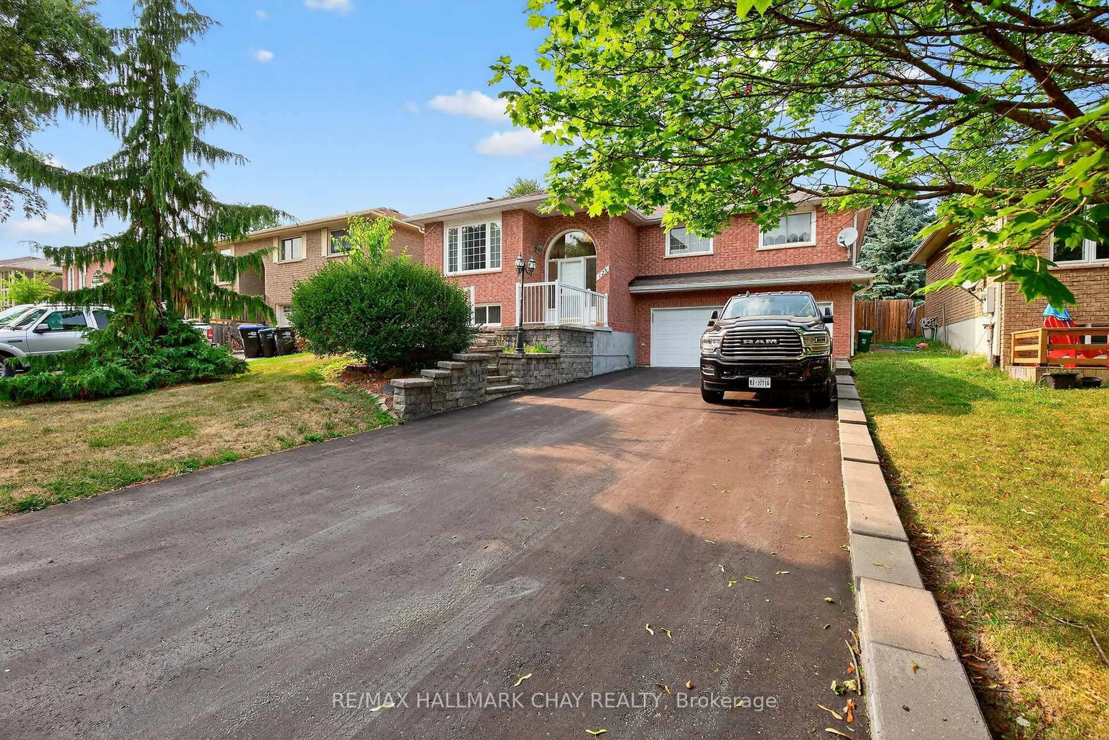 Unknown for 128 Imperial Cres, Bradford West Gwillimbury Ontario L3Z 2N1