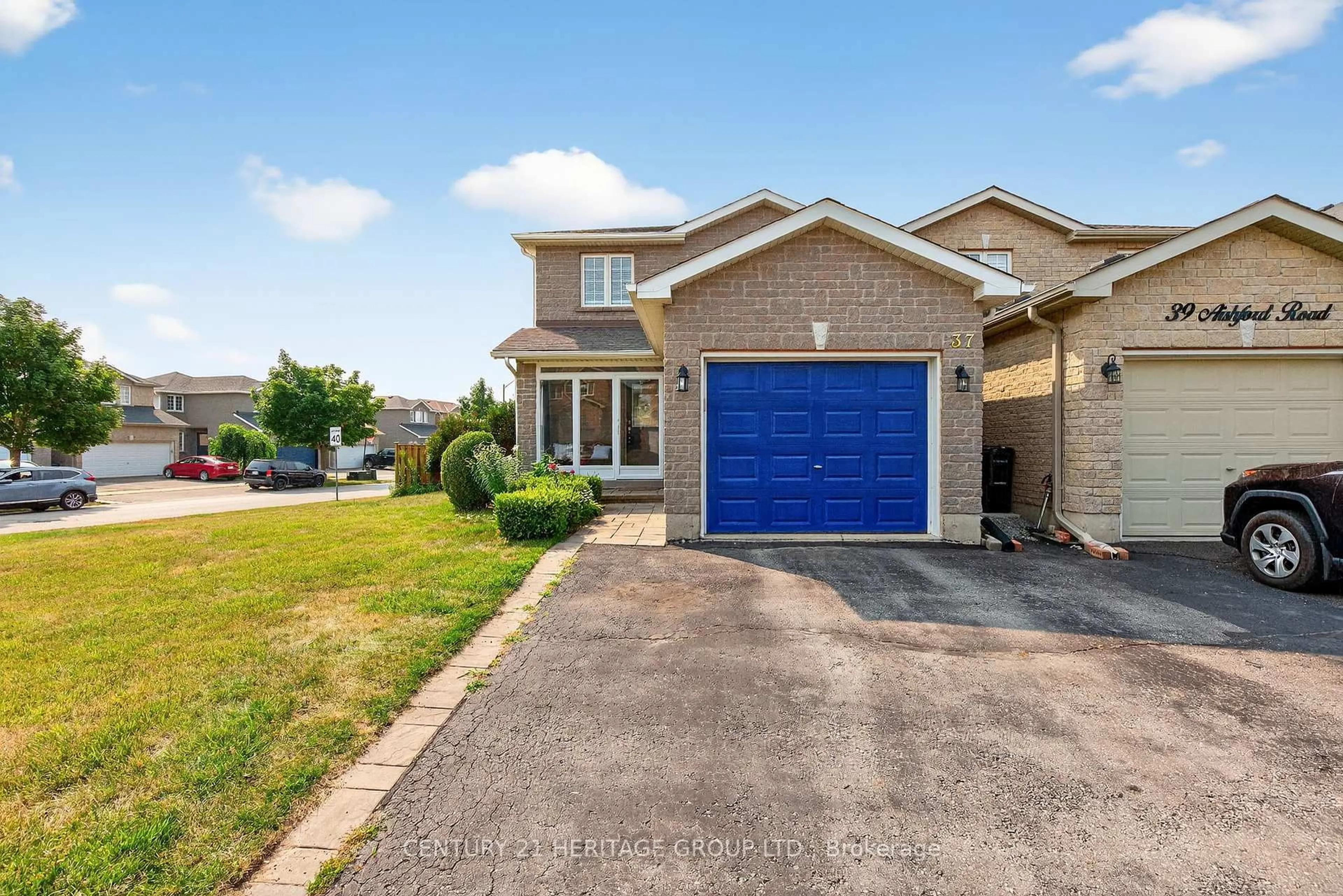 Home with brick exterior material, street for 37 Aishford Rd, Bradford West Gwillimbury Ontario L3Z 3E2