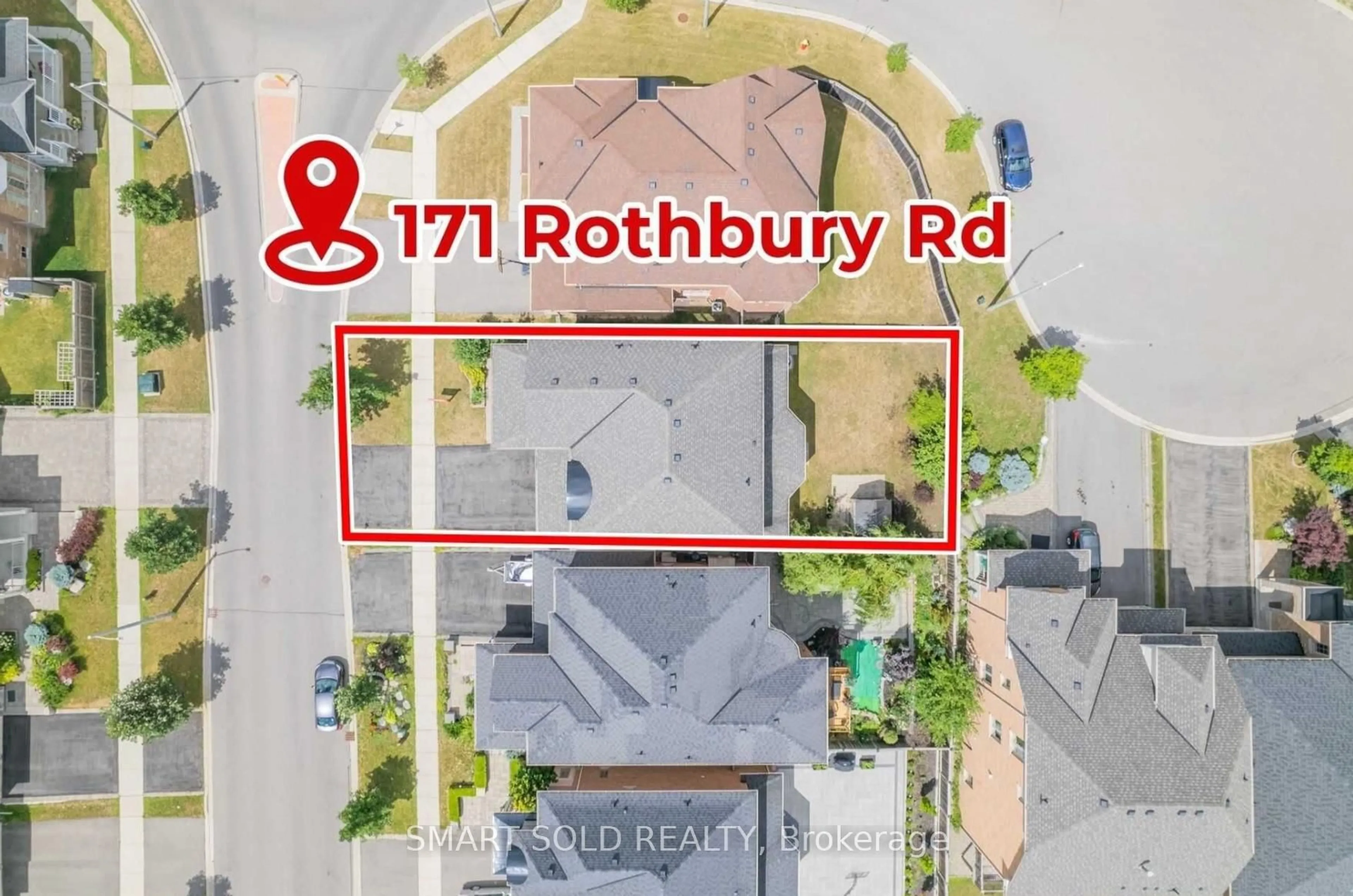 A pic from outside/outdoor area/front of a property/back of a property/a pic from drone, street for 171 Rothbury Rd, Richmond Hill Ontario L4S 0E3