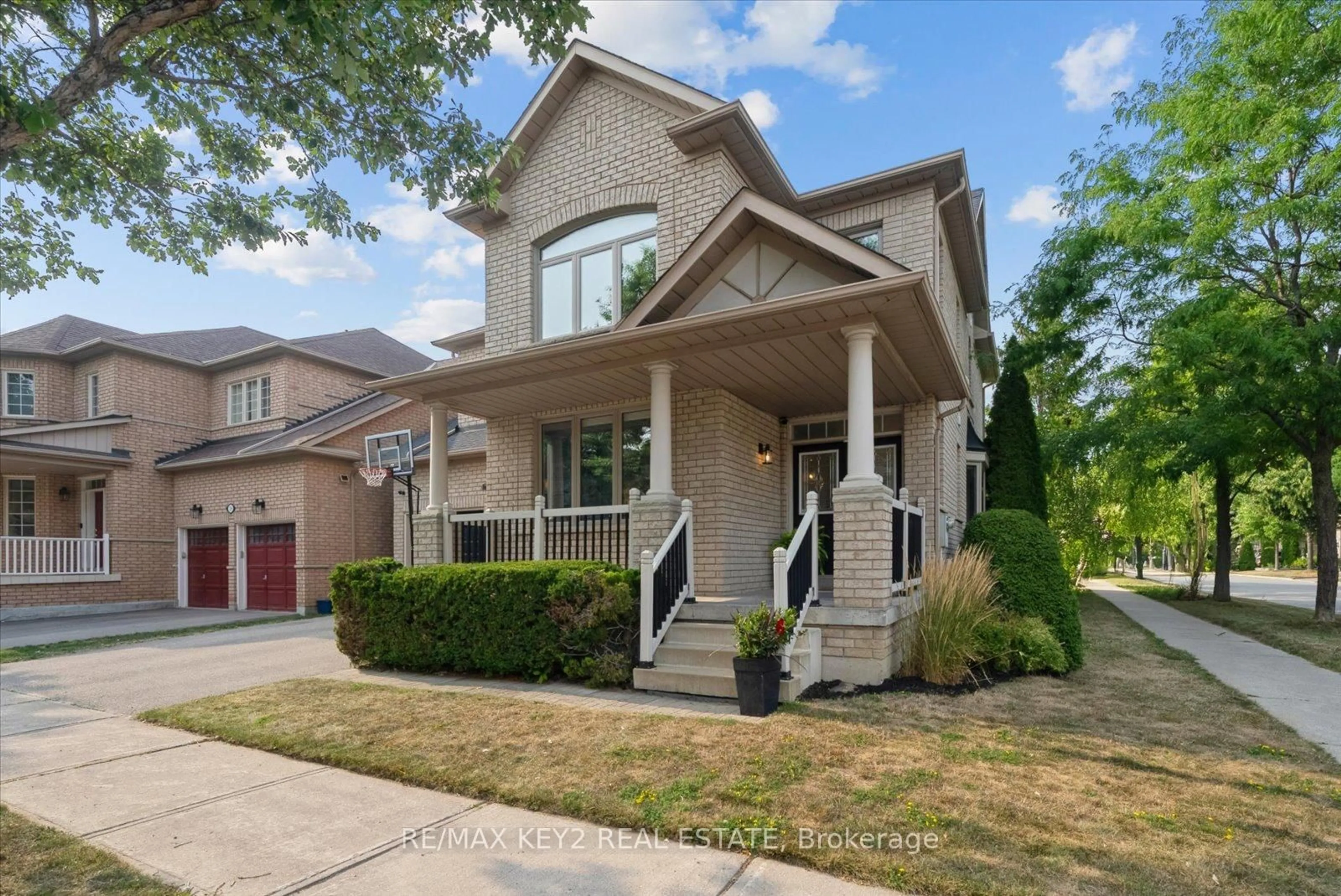 Home with brick exterior material, street for 40 Saintsbury Rd, Markham Ontario L6C 2J1