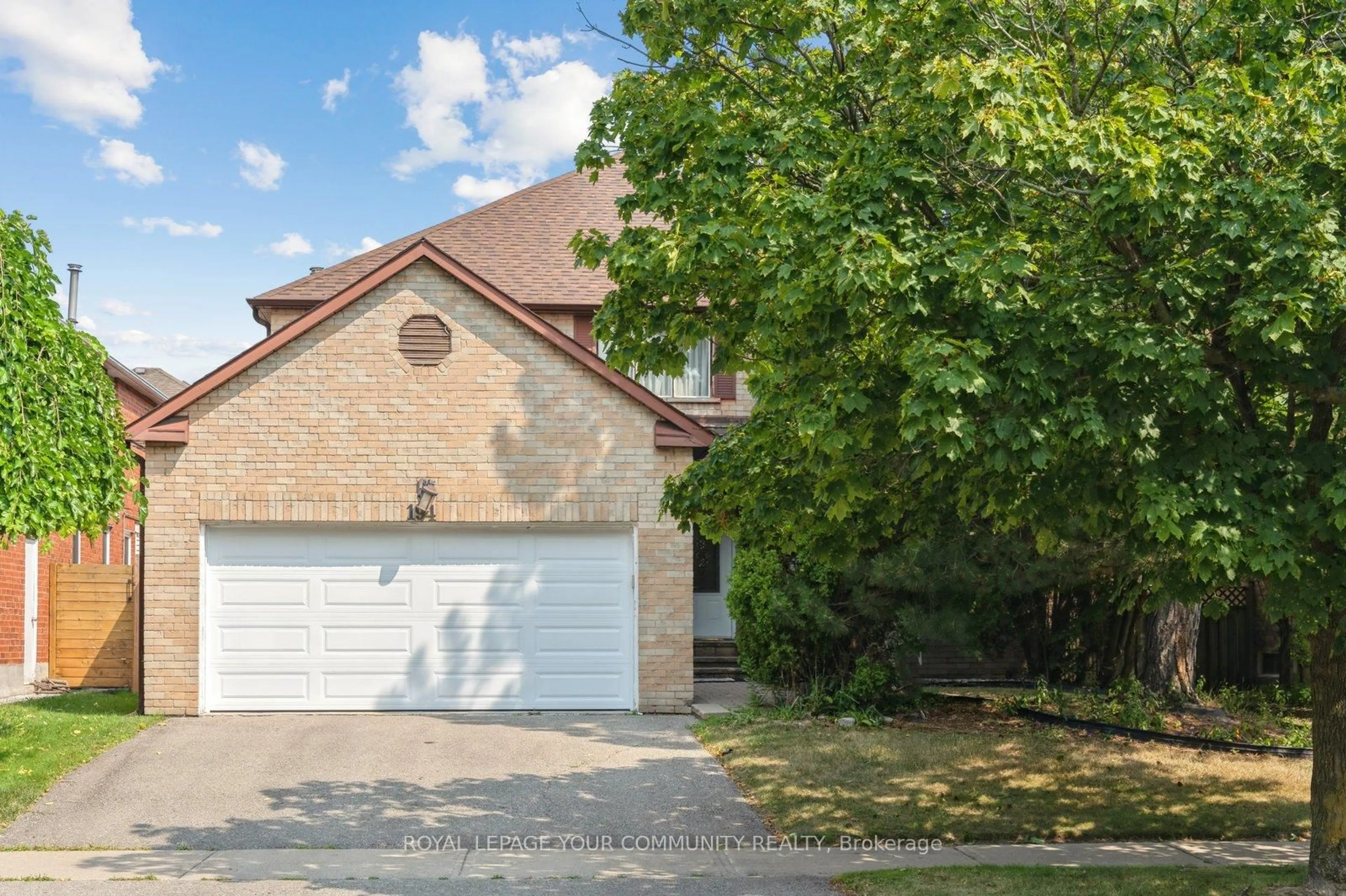 Unknown for 194 Carrington Dr, Richmond Hill Ontario L4C 7Z7