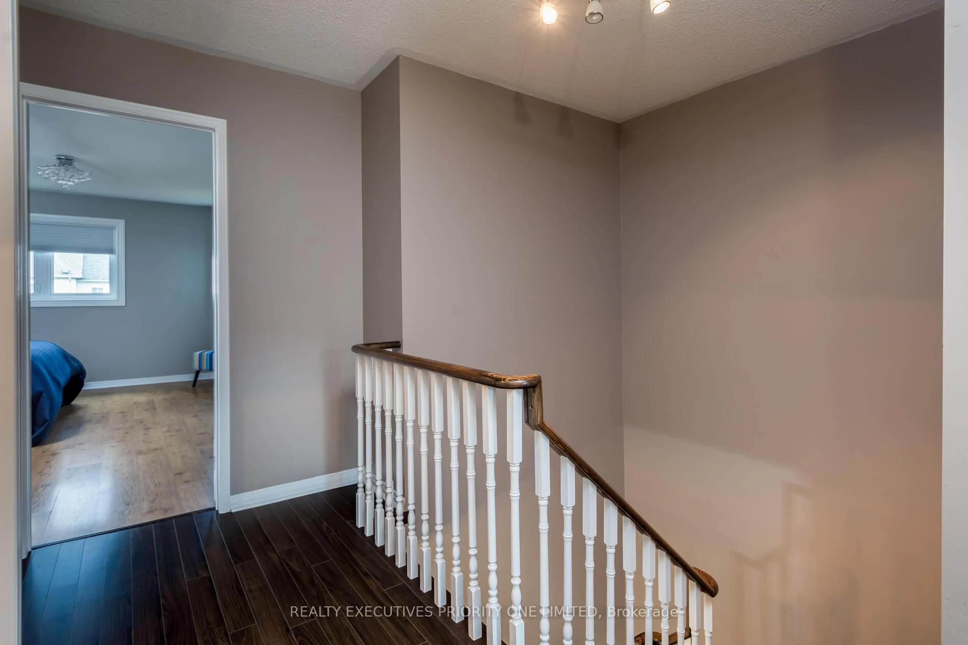 Unknown for 372 John West Way, Aurora Ontario L4G 7J4
