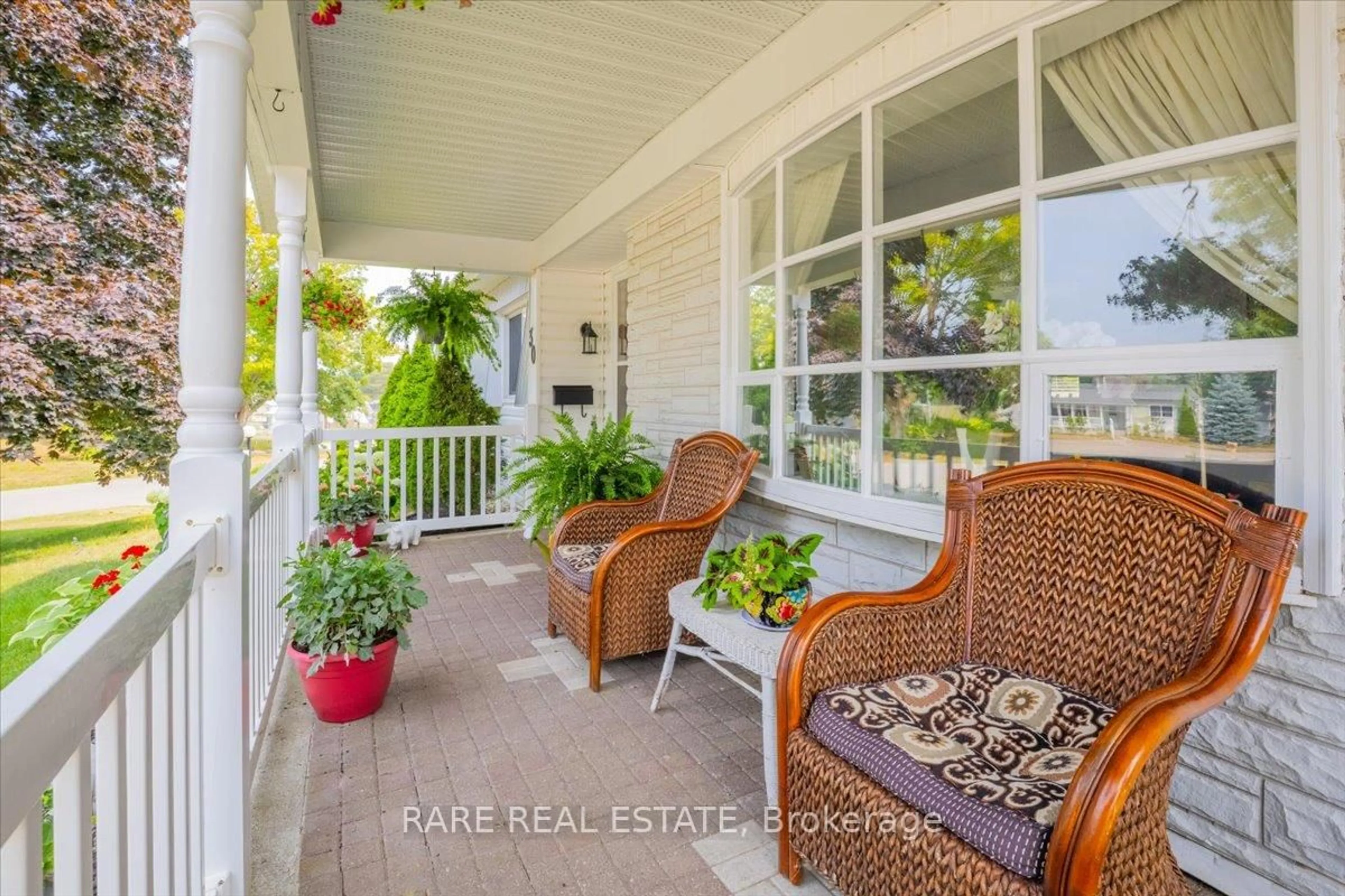 Patio, water/lake/river/ocean view for 30 Main St, Innisfil Ontario L9S 1L9