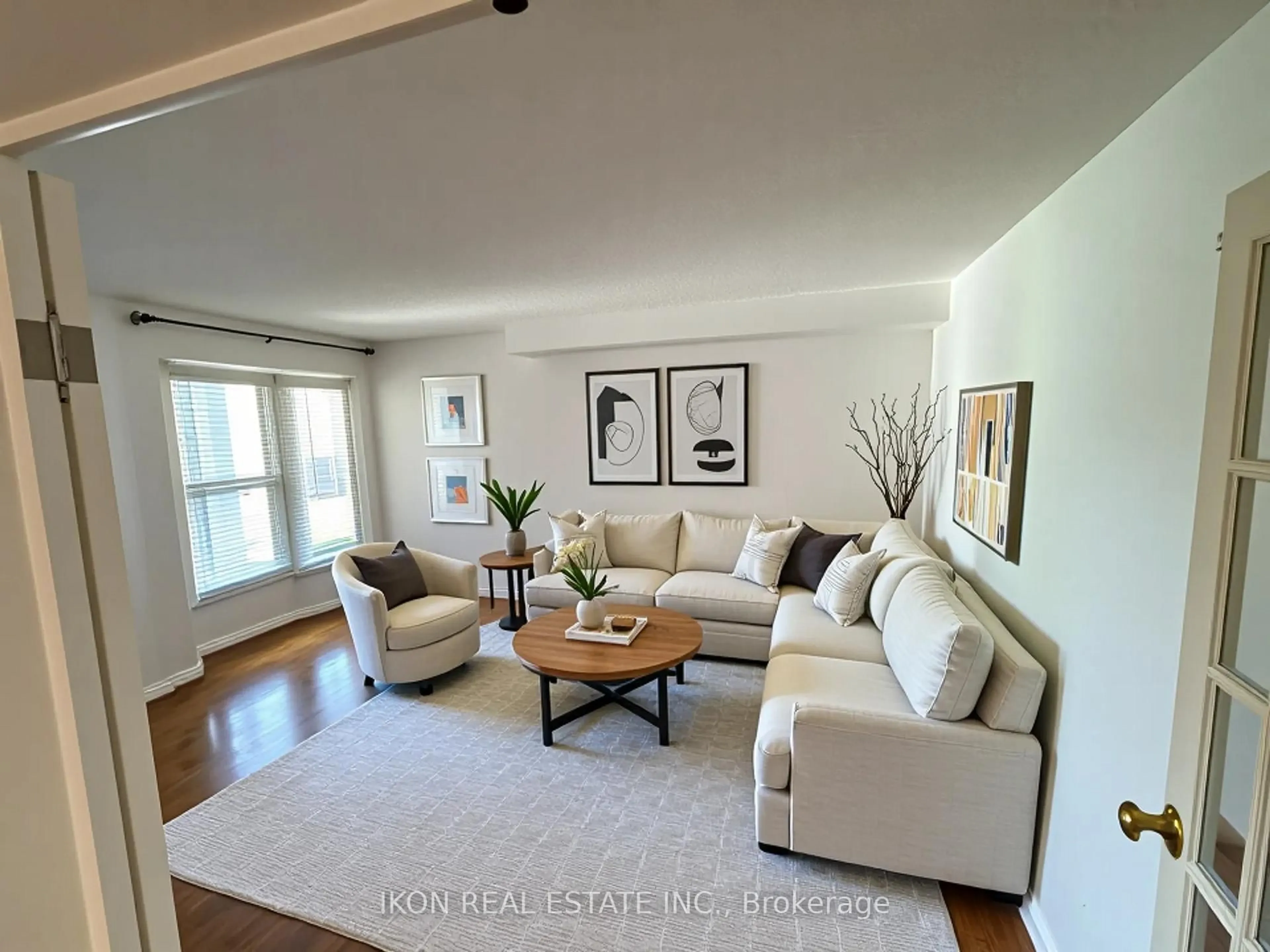 Living room with furniture, unknown for 45 Chilmar Cres, Vaughan Ontario L4J 6Y5