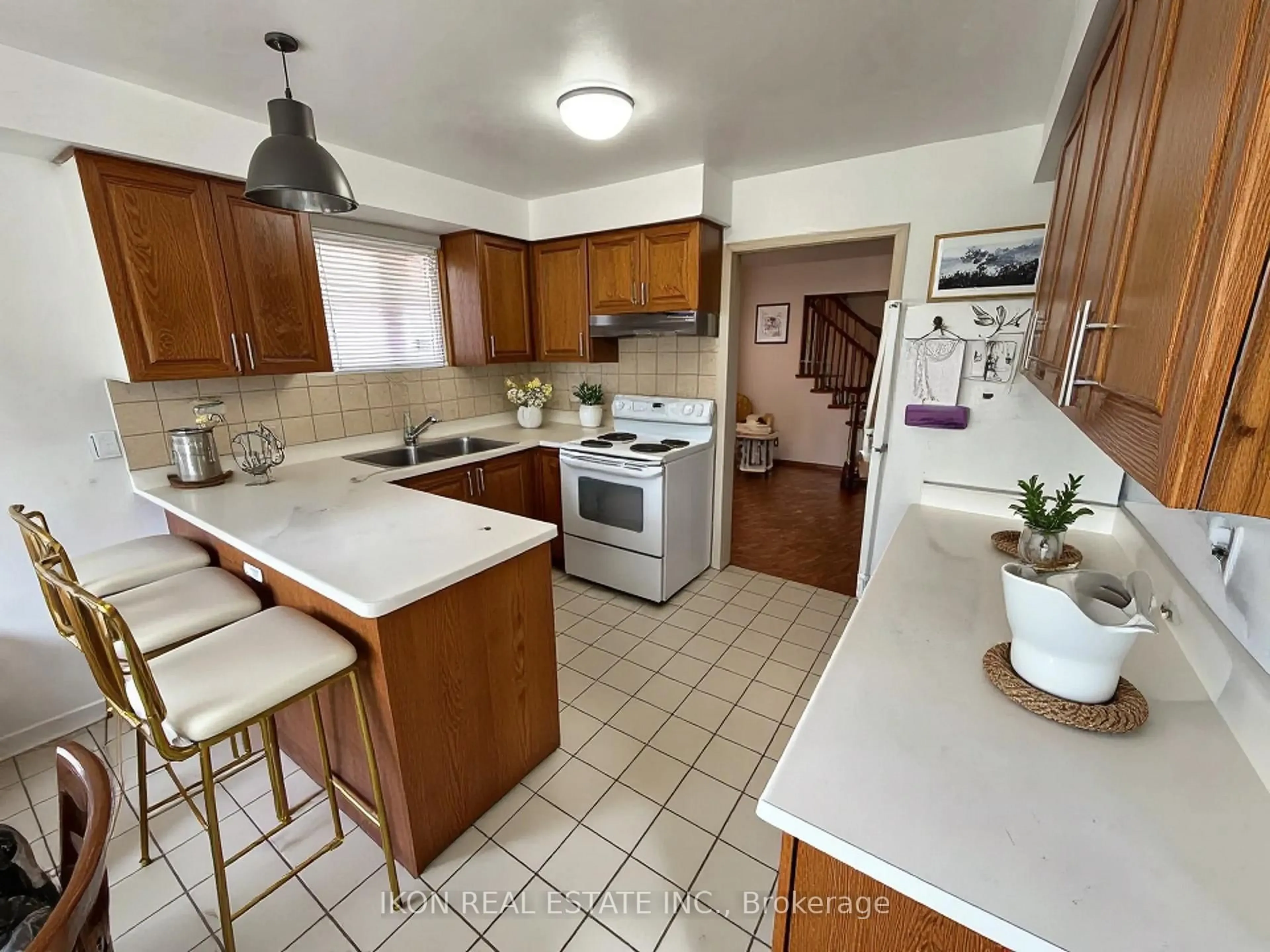 Unknown for 45 Chilmar Cres, Vaughan Ontario L4J 6Y5