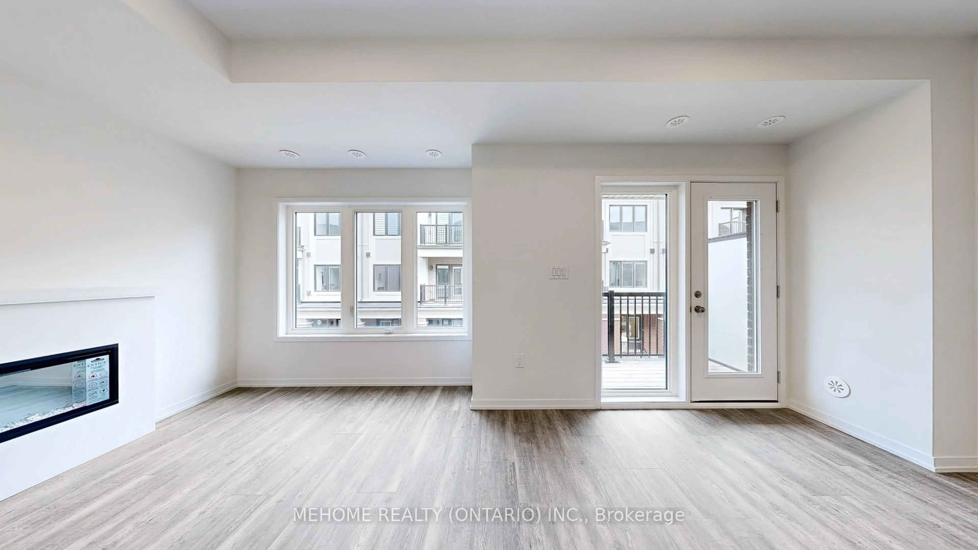 A pic of a room for 208 Matawin Lane, Richmond Hill Ontario L4S 1P4