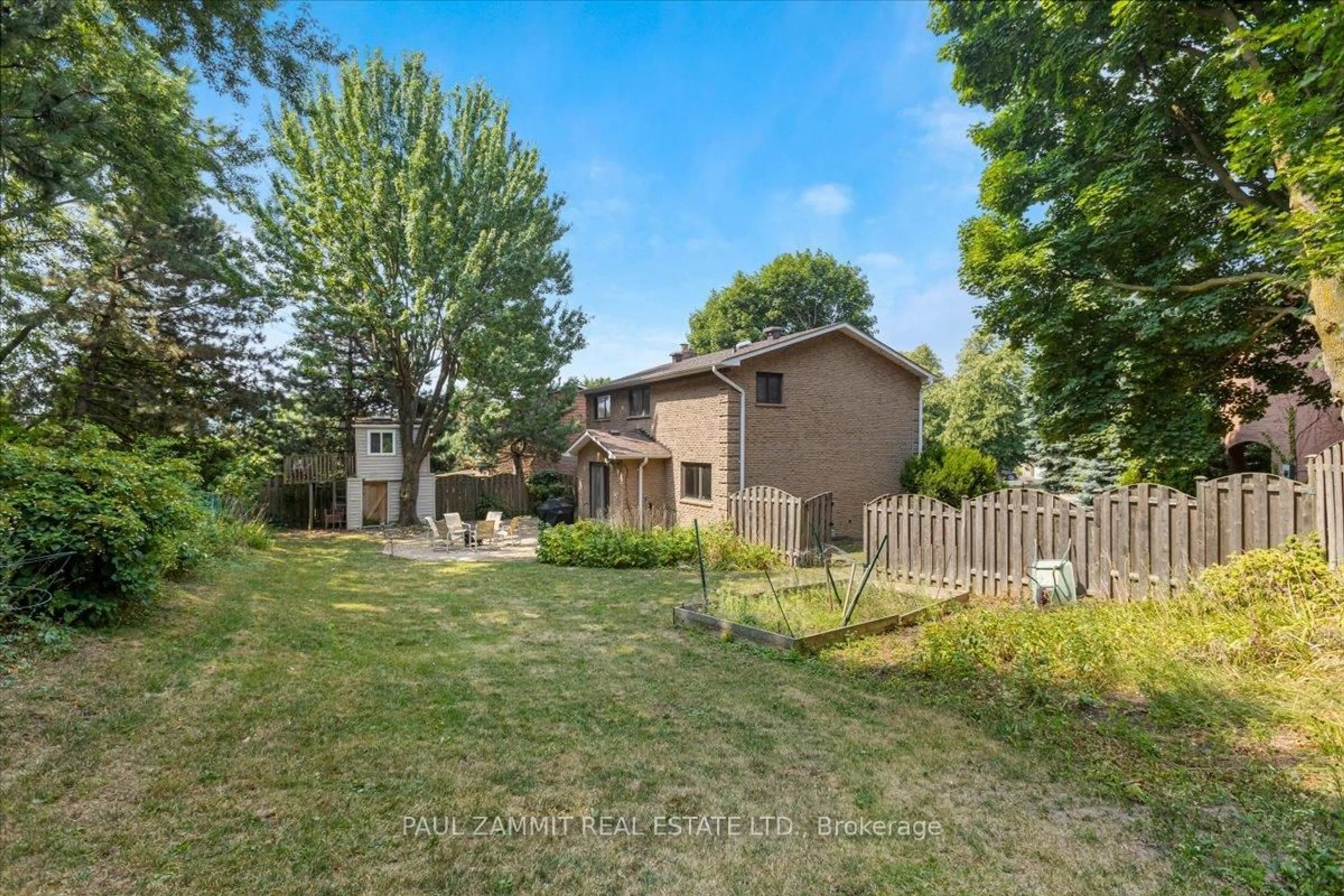 A pic from outside/outdoor area/front of a property/back of a property/a pic from drone, unknown for 63 Braeburn Dr, Markham Ontario L3T 4W7