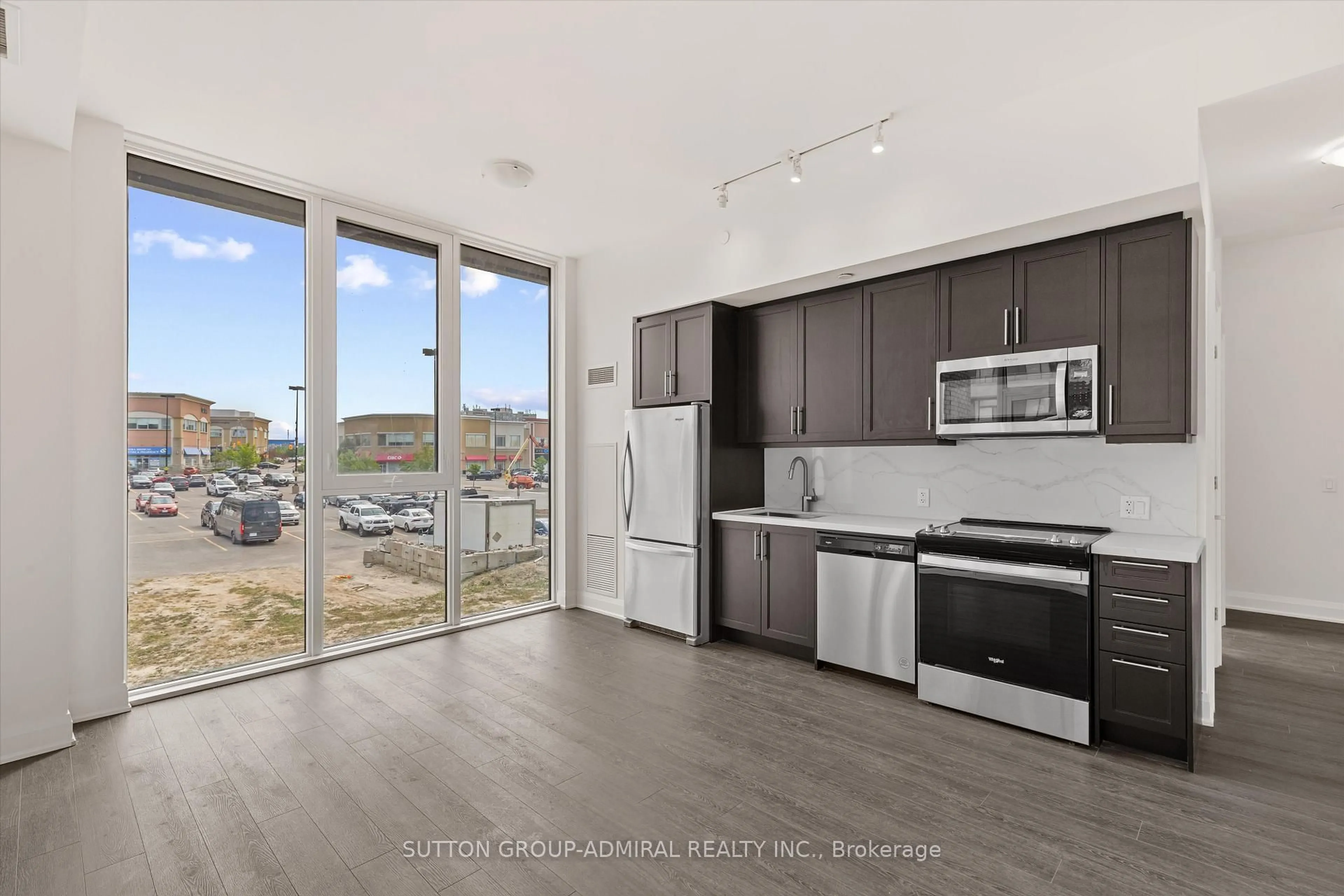 Open concept kitchen, unknown for 20 Gatineau Dr #202, Vaughan Ontario L4J 0L3