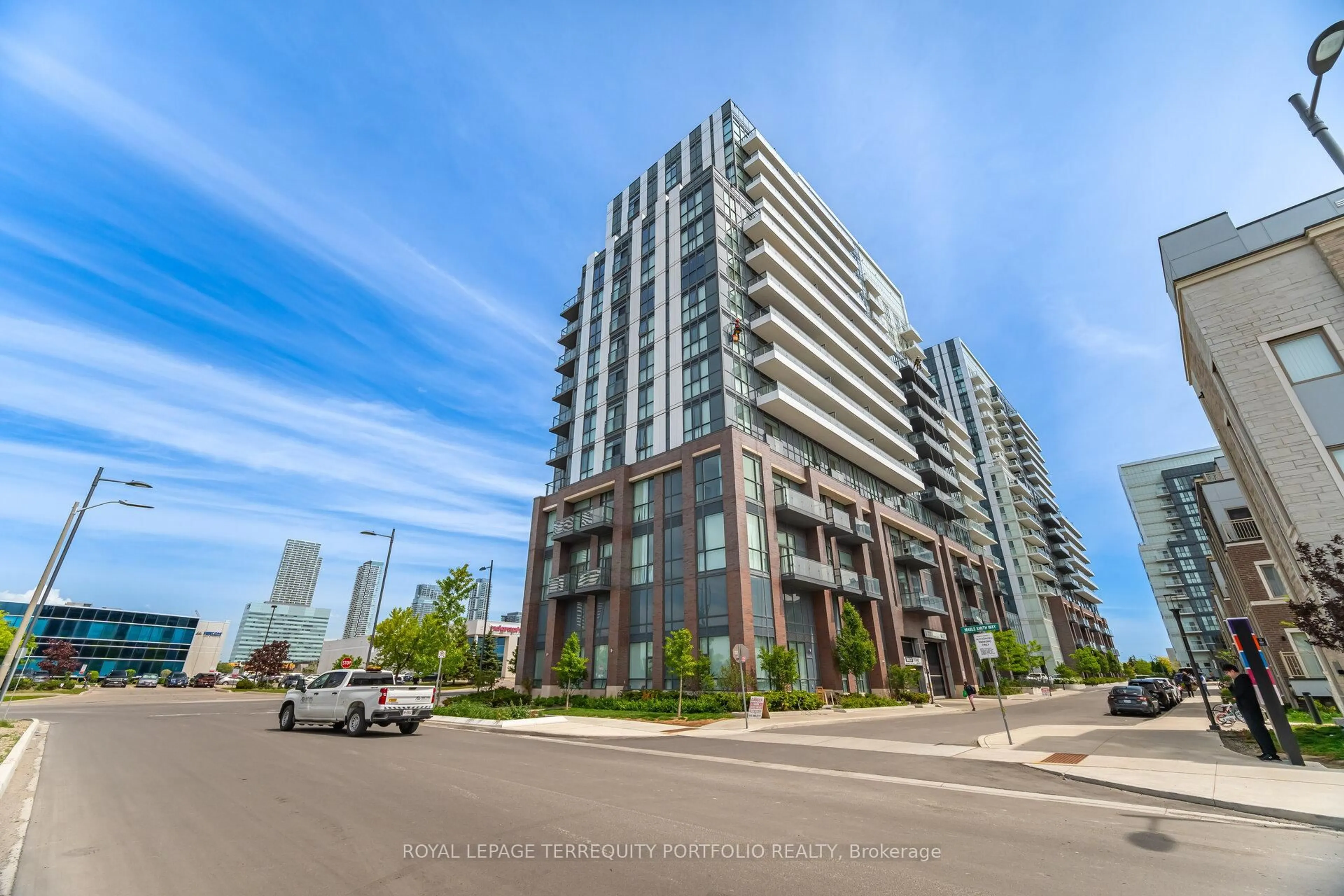 Unknown for 10 Honeycrisp Cres #1201, Vaughan Ontario L4K 0M7