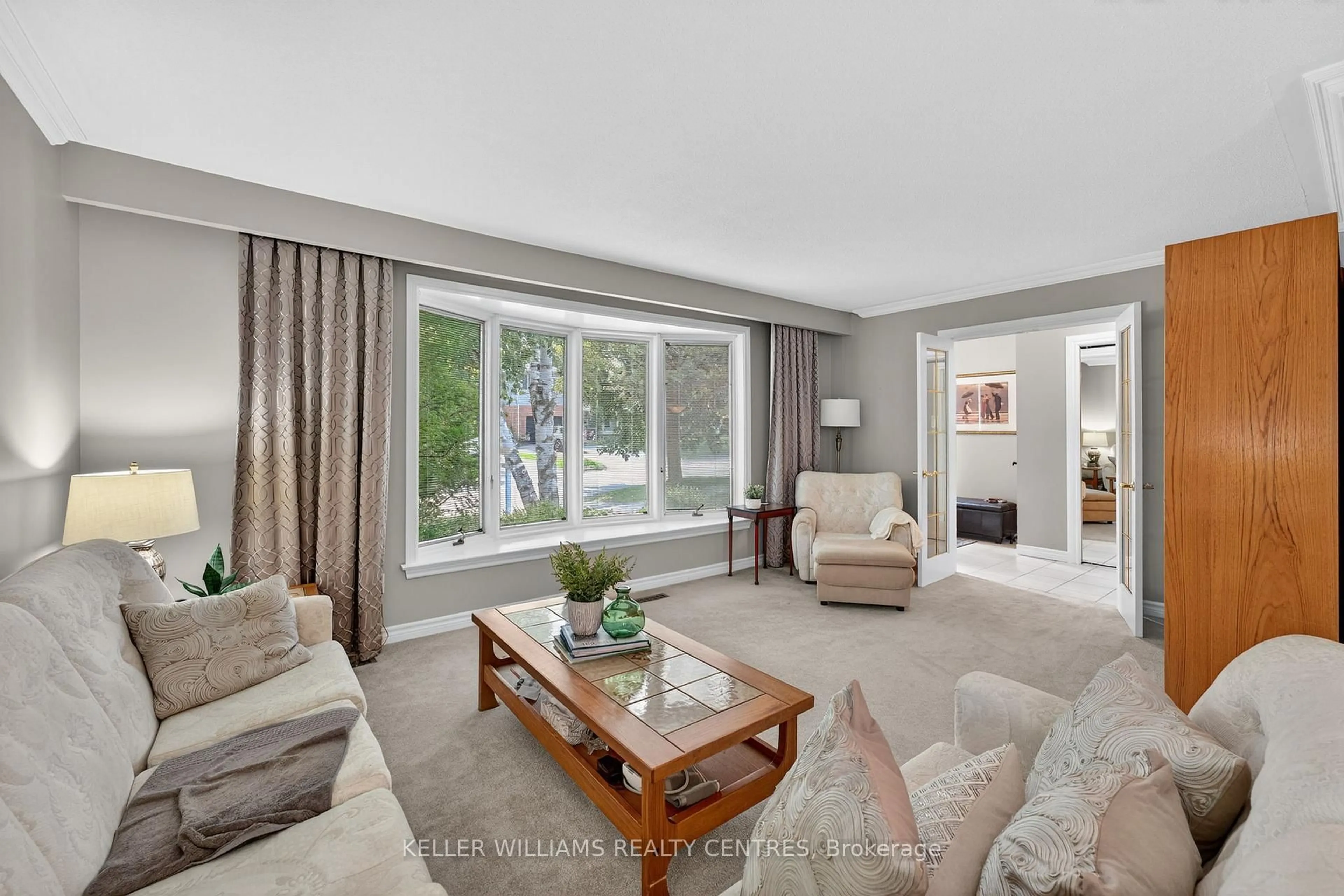 Living room with furniture, unknown for 54 Devins Dr, Aurora Ontario L4G 2Z1