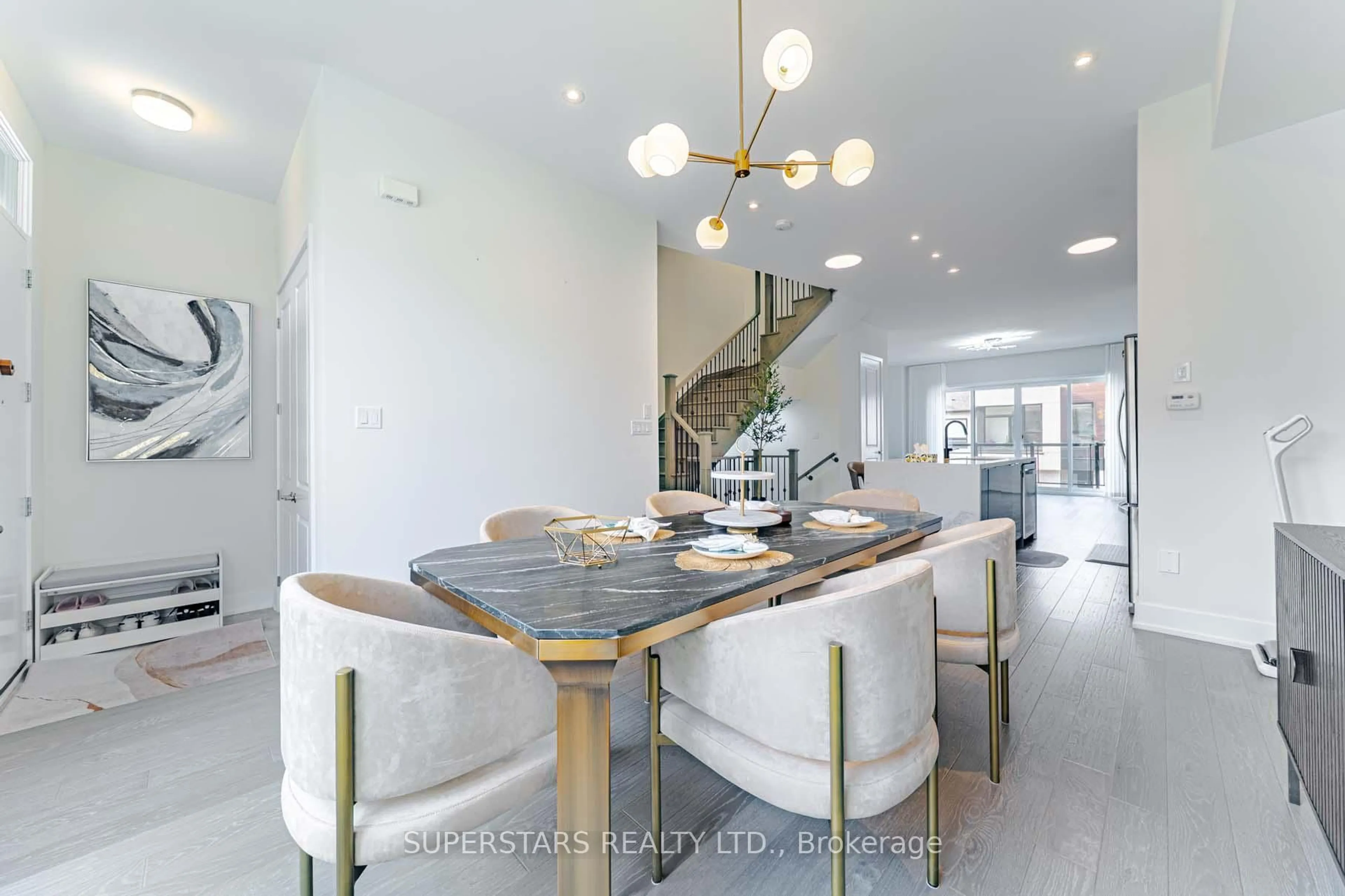 Dining room, unknown for 35 Sundew Lane, Richmond Hill Ontario L4E 1H7