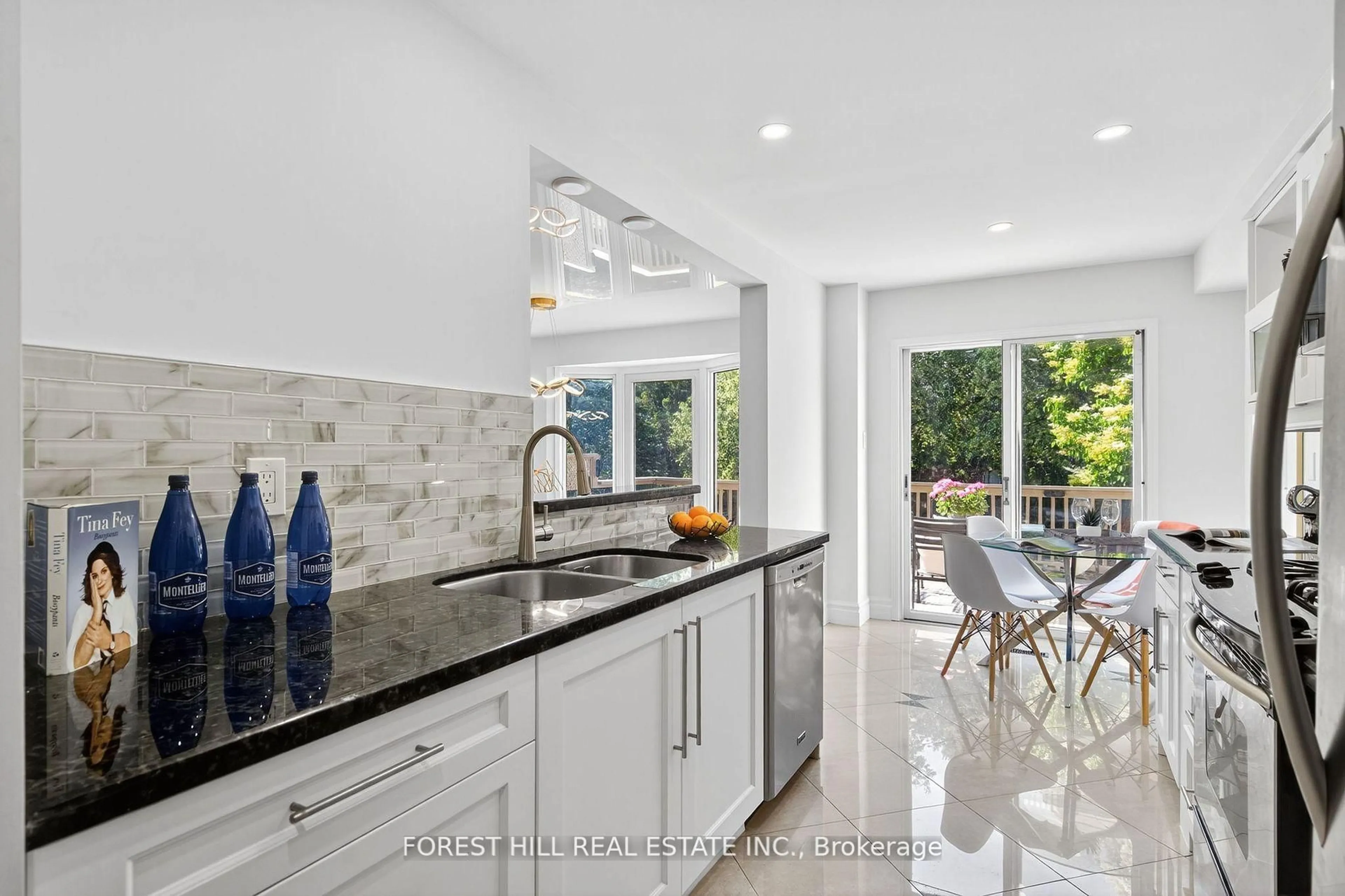 Contemporary kitchen, ceramic/tile floor for 48 Beaumont Pl, Vaughan Ontario L4J 4X2