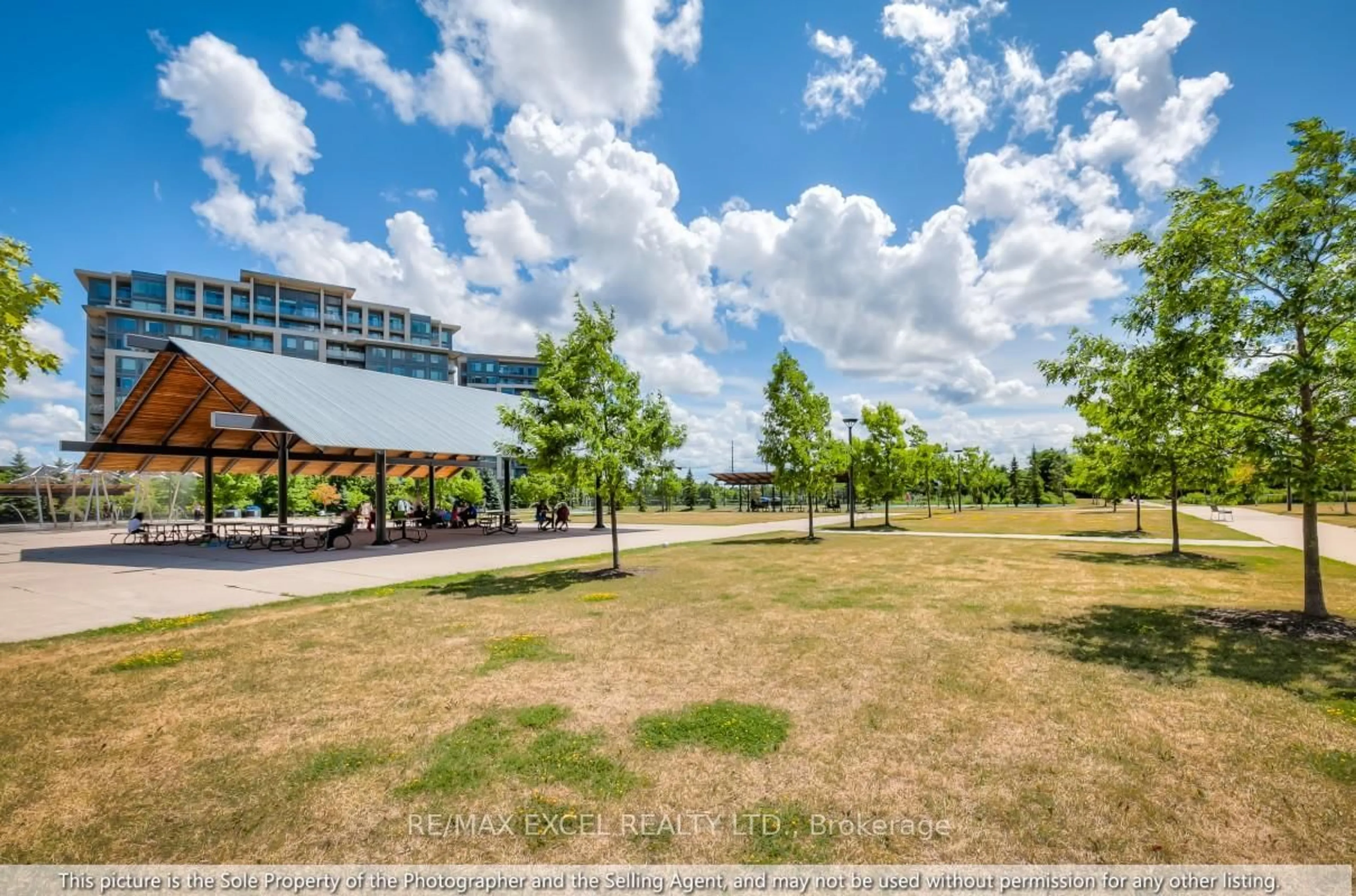 A pic from outside/outdoor area/front of a property/back of a property/a pic from drone, unknown for 25 Times Ave #701, Markham Ontario L3T 7X5