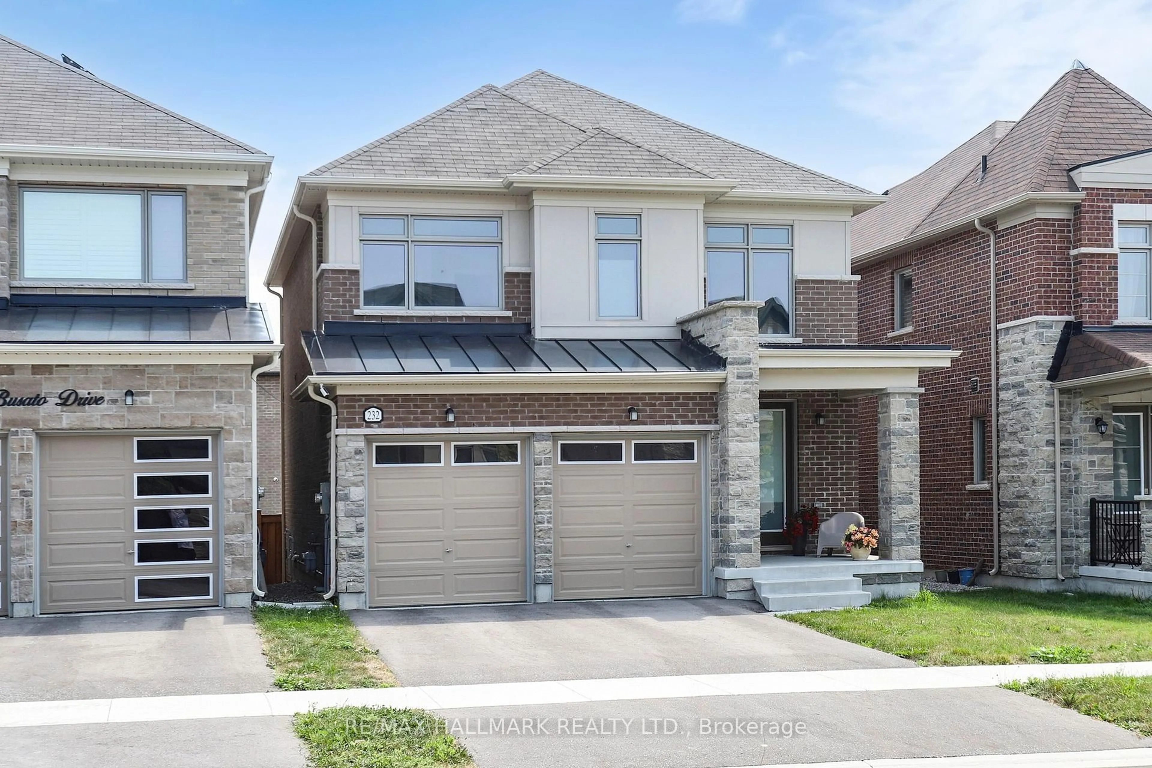 Home with brick exterior material, street for 232 Busato Dr, Whitchurch-Stouffville Ontario L4A 4X4