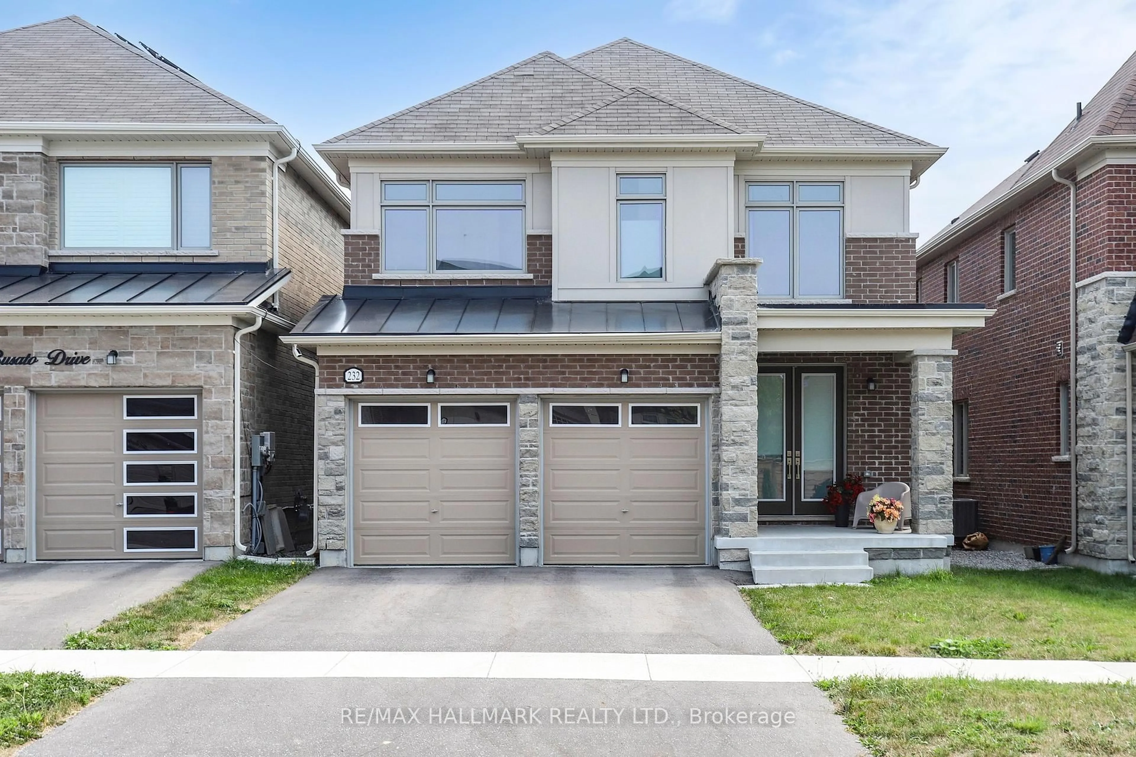 Home with brick exterior material, street for 232 Busato Dr, Whitchurch-Stouffville Ontario L4A 4X4