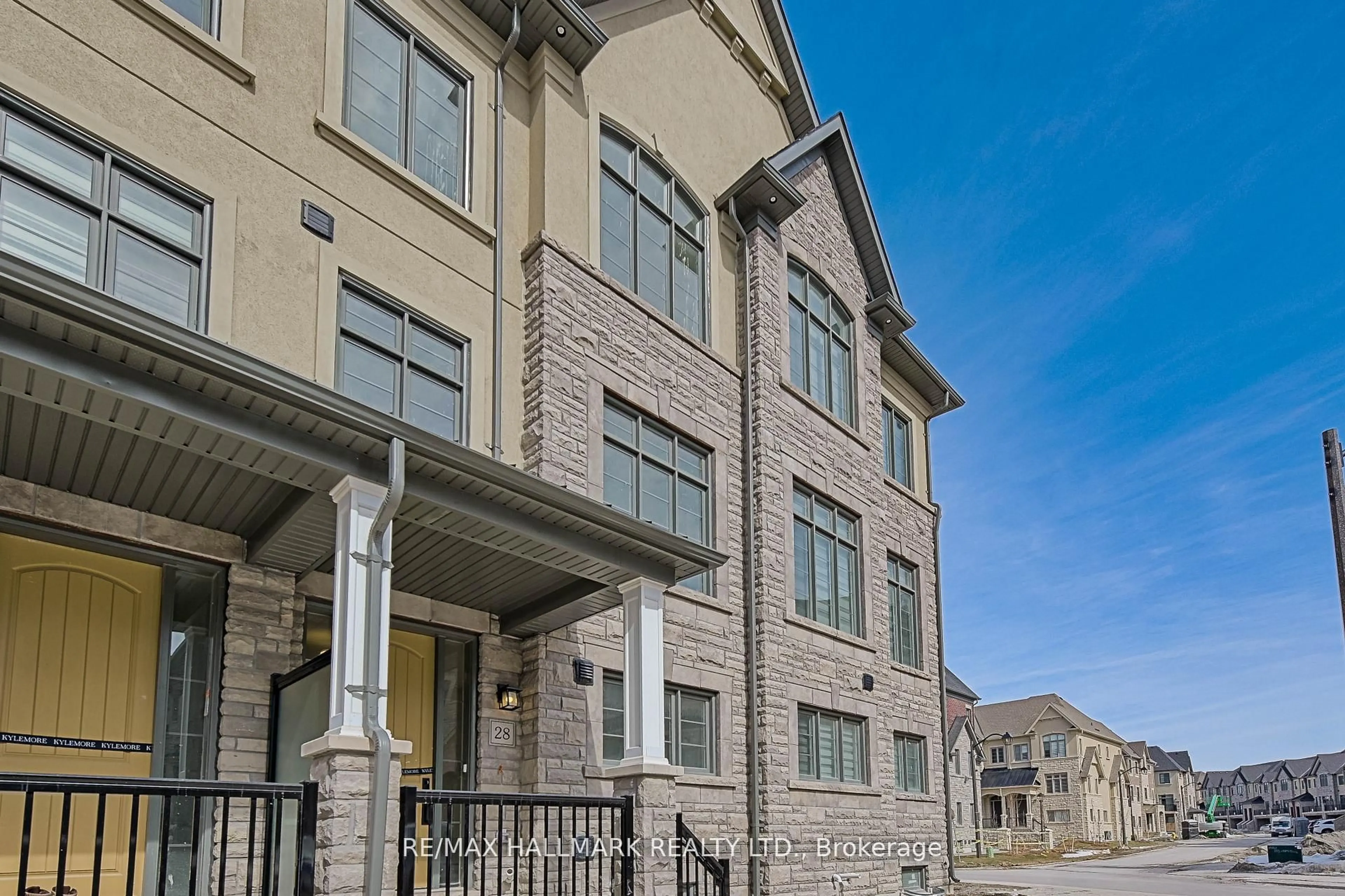 Home with brick exterior material, street for 28 Gardeners Lane, Markham Ontario L6C 3L5