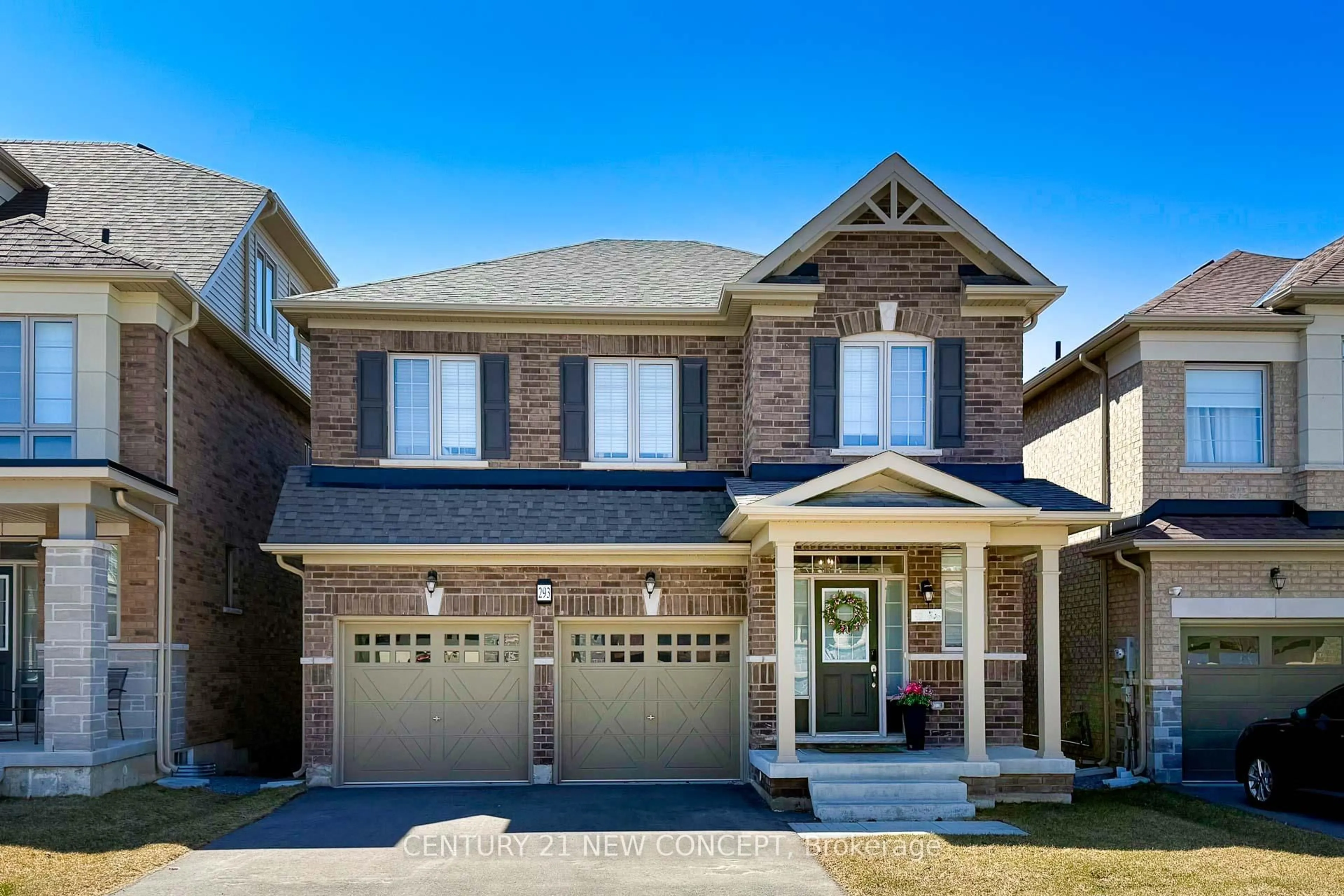 Home with brick exterior material, street for 293 Seaview Hts, East Gwillimbury Ontario L9N 0Z1