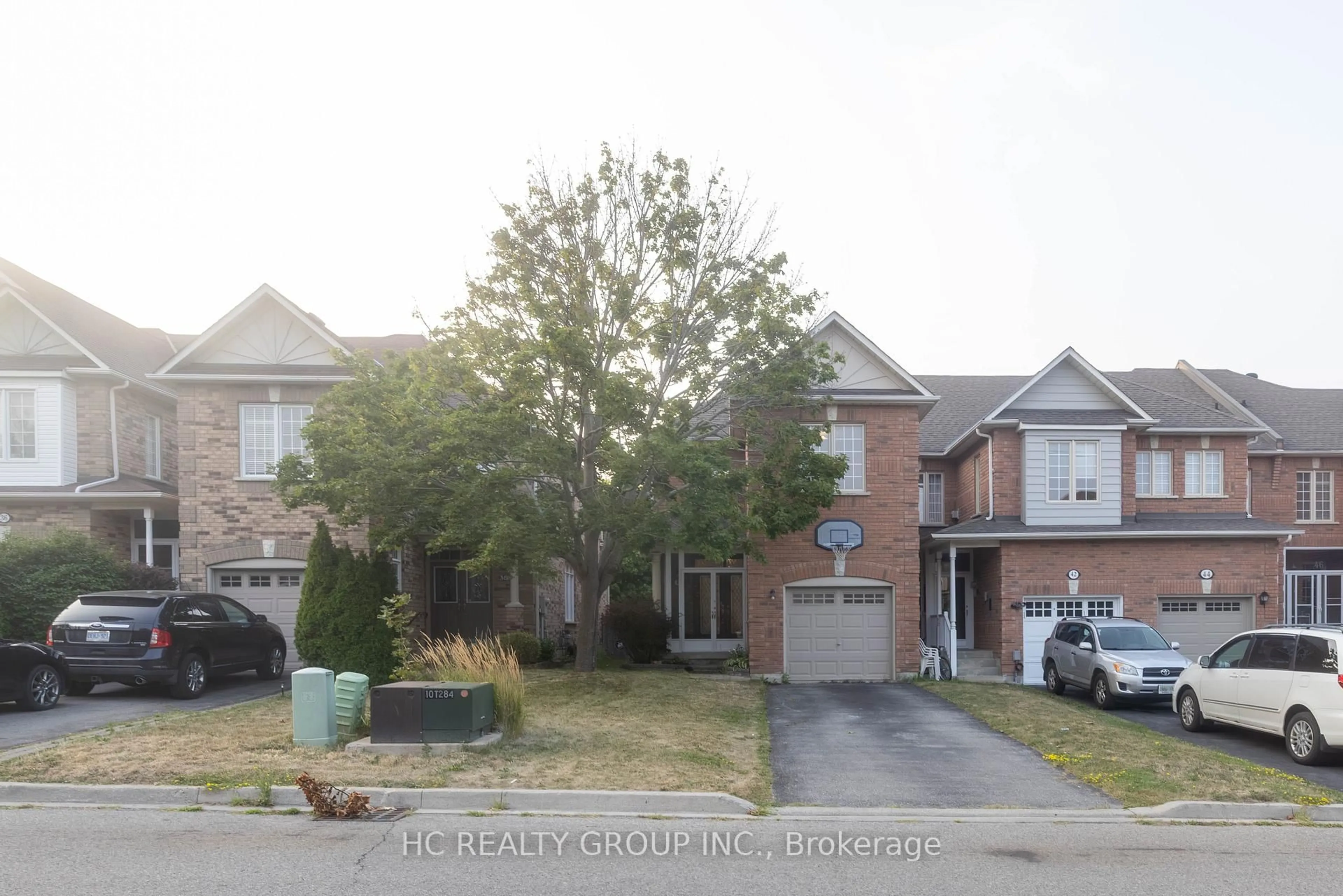 Home with brick exterior material, street for 40 Angelica Ave, Richmond Hill Ontario L4S 2E1