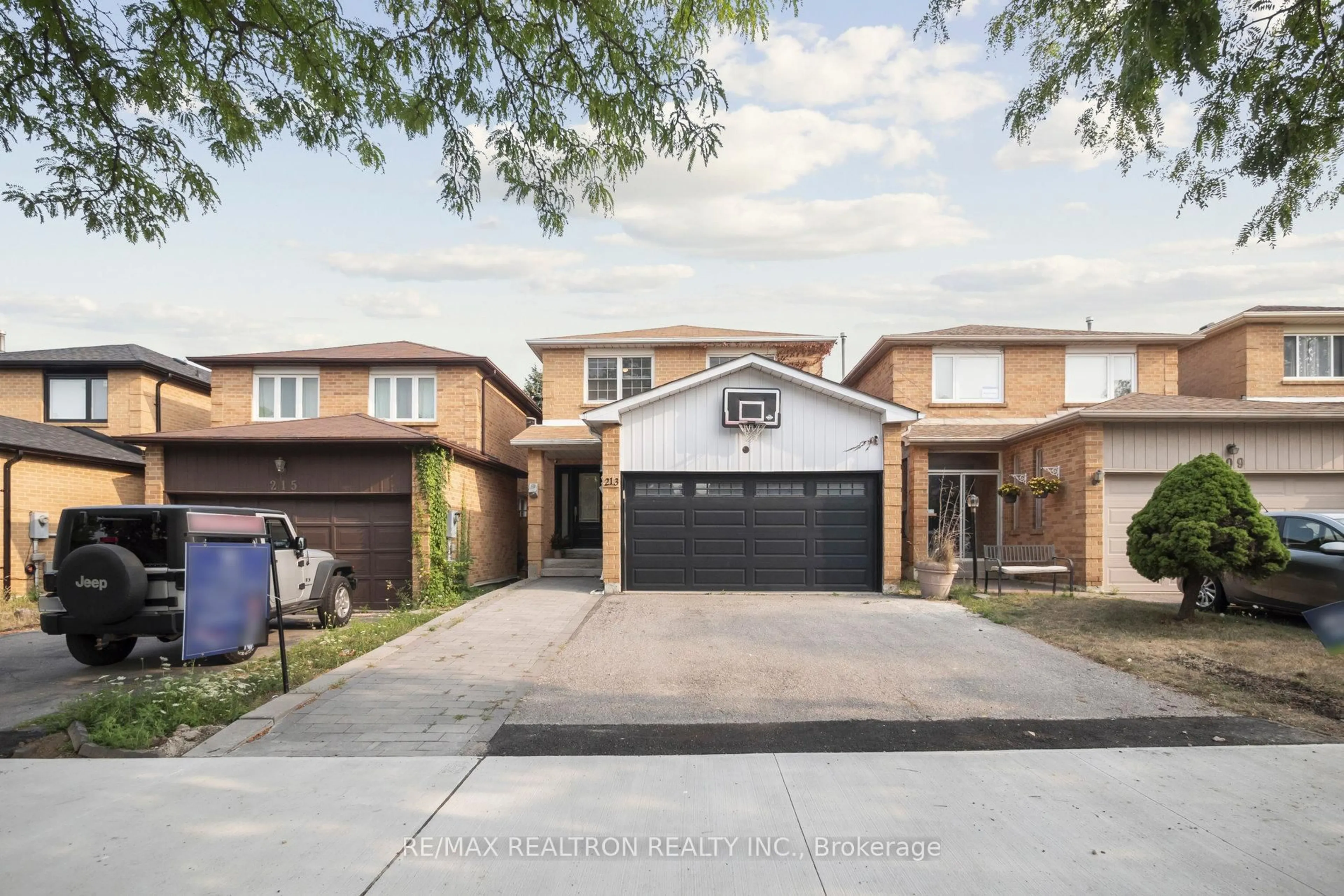 Home with brick exterior material, street for 213 Campbell Ave, Vaughan Ontario L4J 5B1