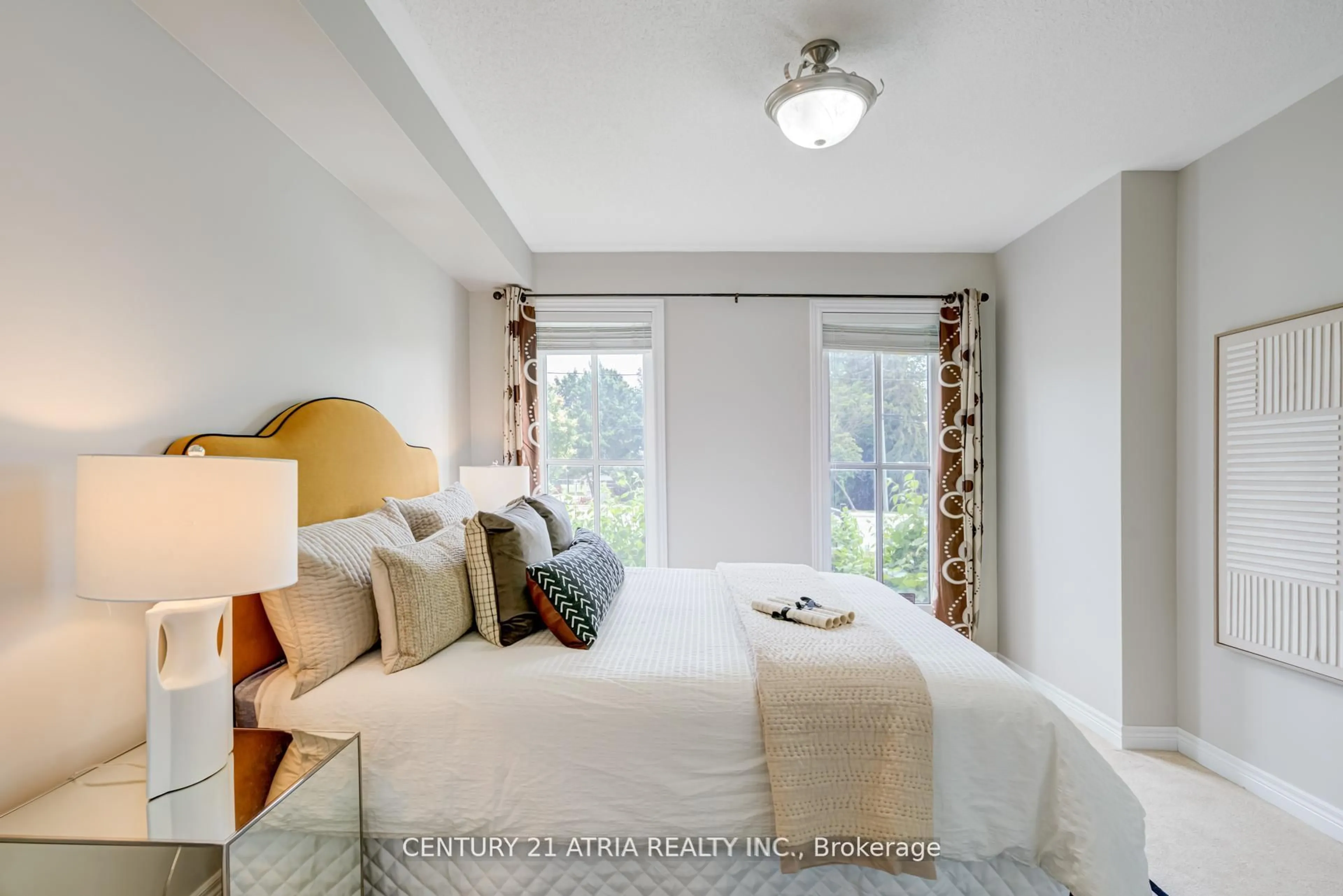 Bedroom with bed, unknown for 2918 Elgin Mills Rd, Markham Ontario L6C 0E5