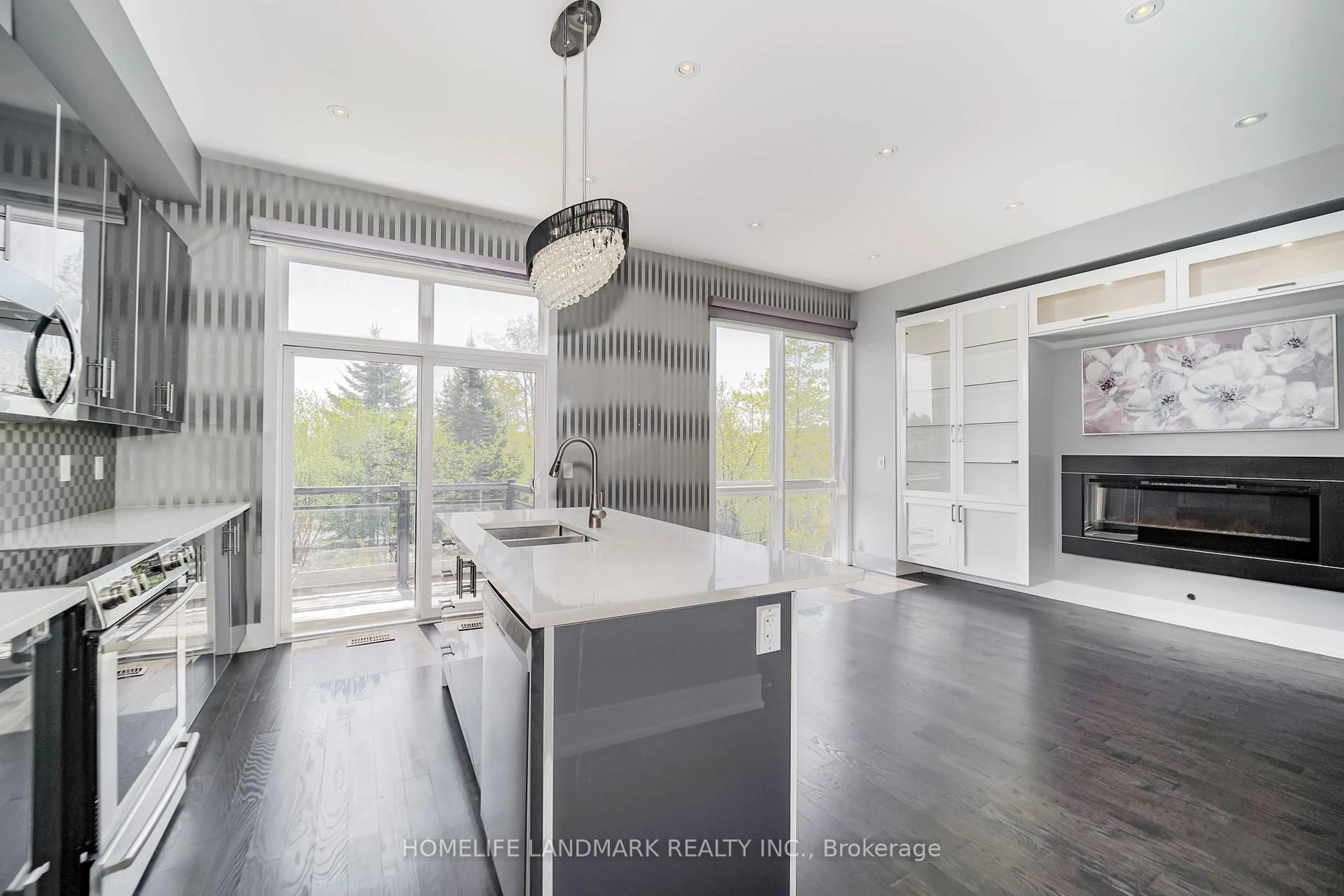 Open concept kitchen, unknown for 8 Crestridge Dr, Vaughan Ontario L4J 0K1