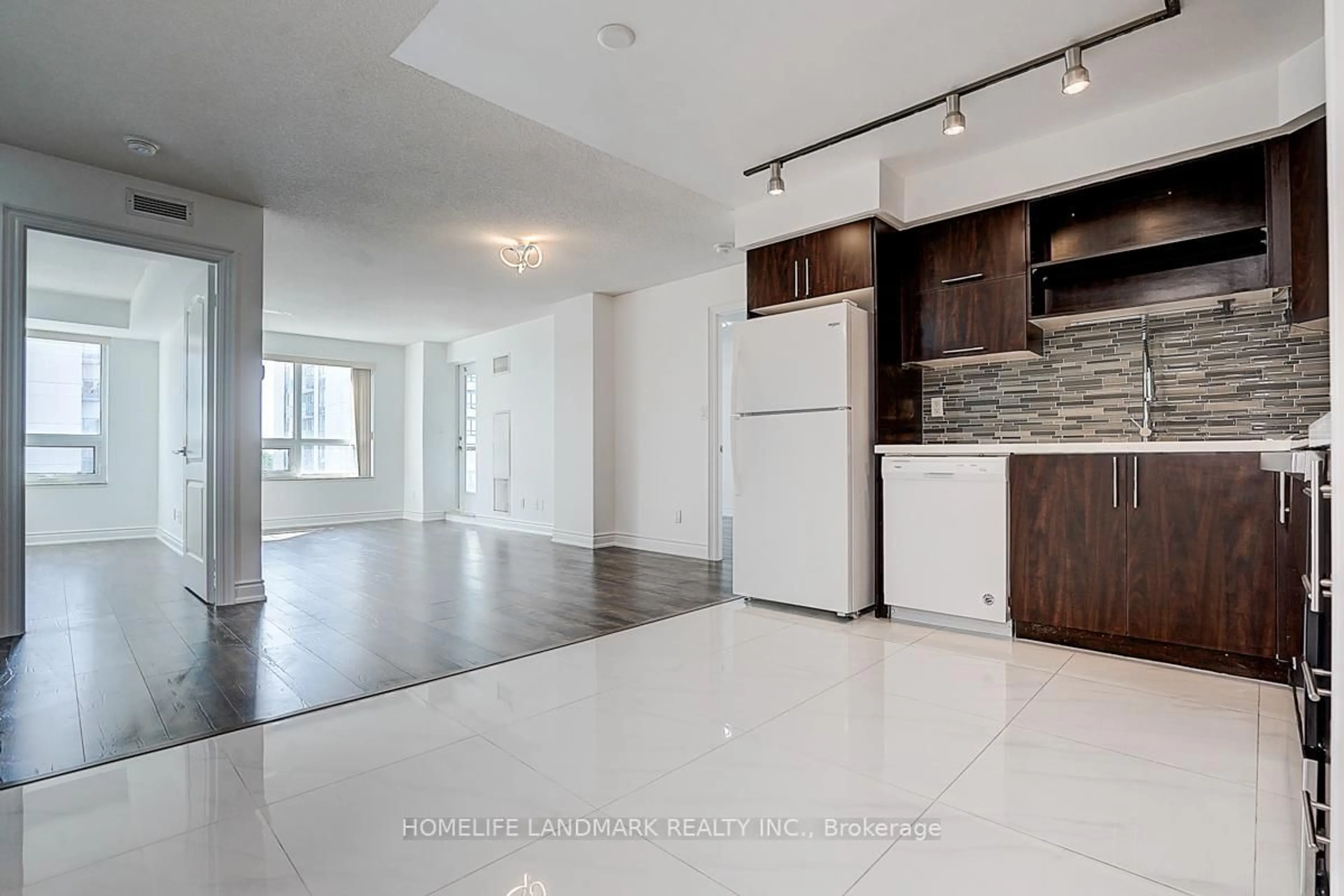 Open concept kitchen, unknown for 60 South Town Centre Blvd #516, Markham Ontario L6G 0C5