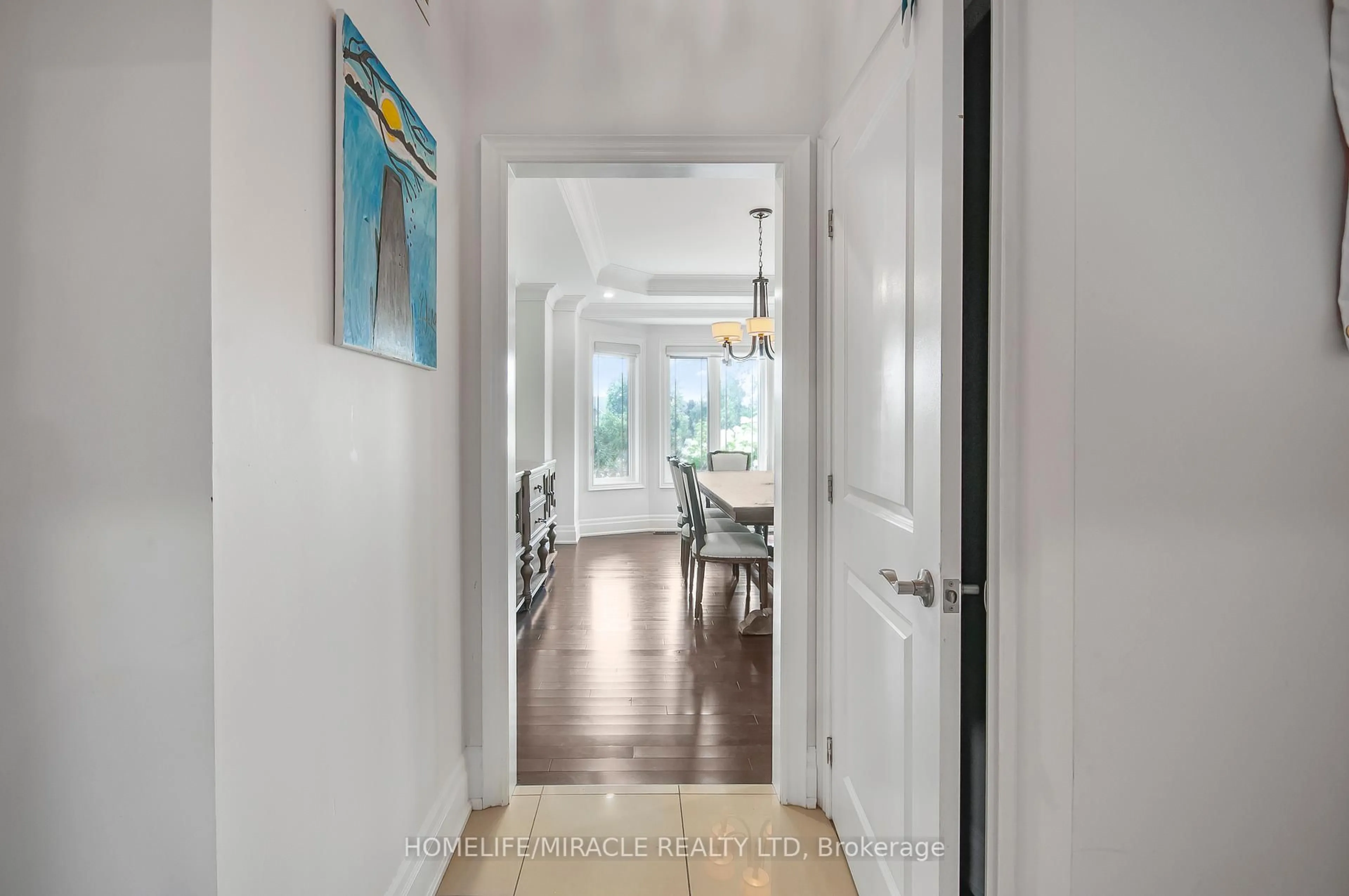 Indoor entryway for 23 Goodwood St, Uxbridge Ontario L0C 1A0